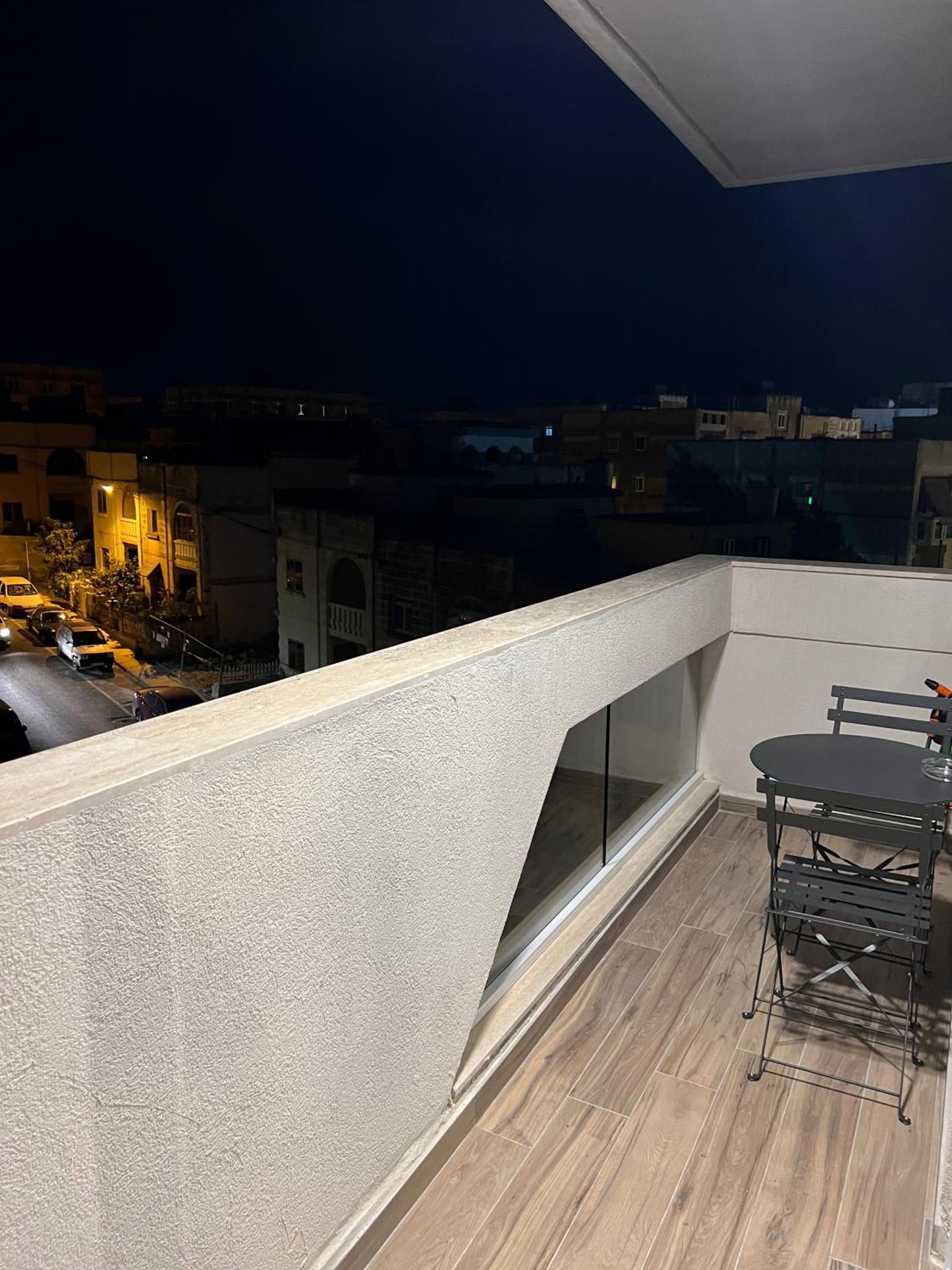 Camellia Luxury Apartment - 2 Bedroom view 2