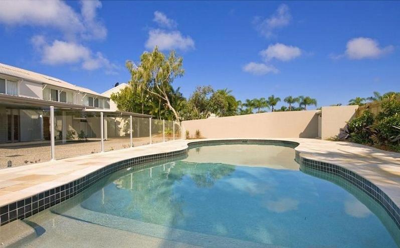 Driftwood 6 Private Beach Stay