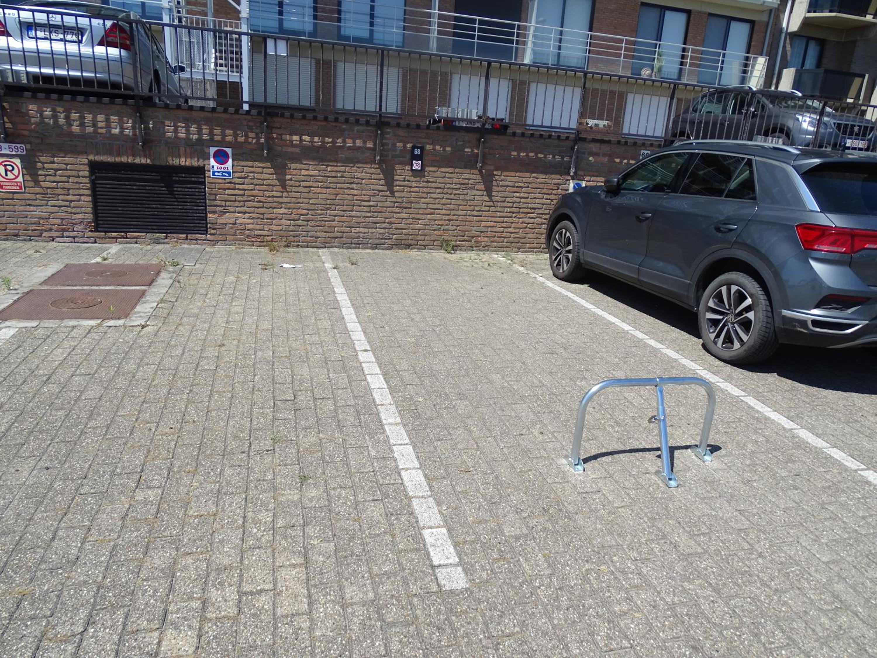 North Sea View studio with parking