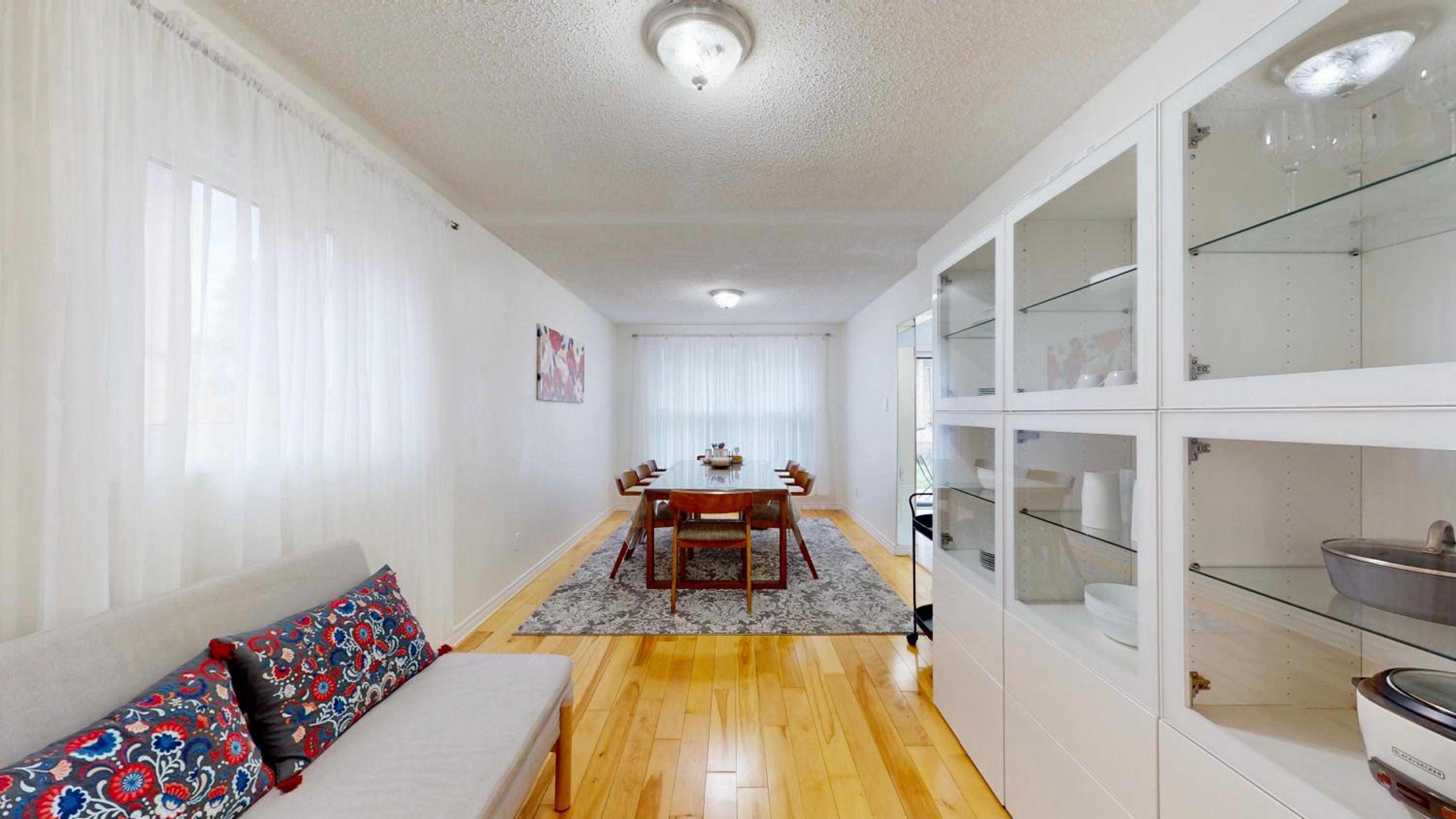 3-Bed 3-Bath Cozy Vacation House in Ajax, Greater Toronto Area, ON, Canada