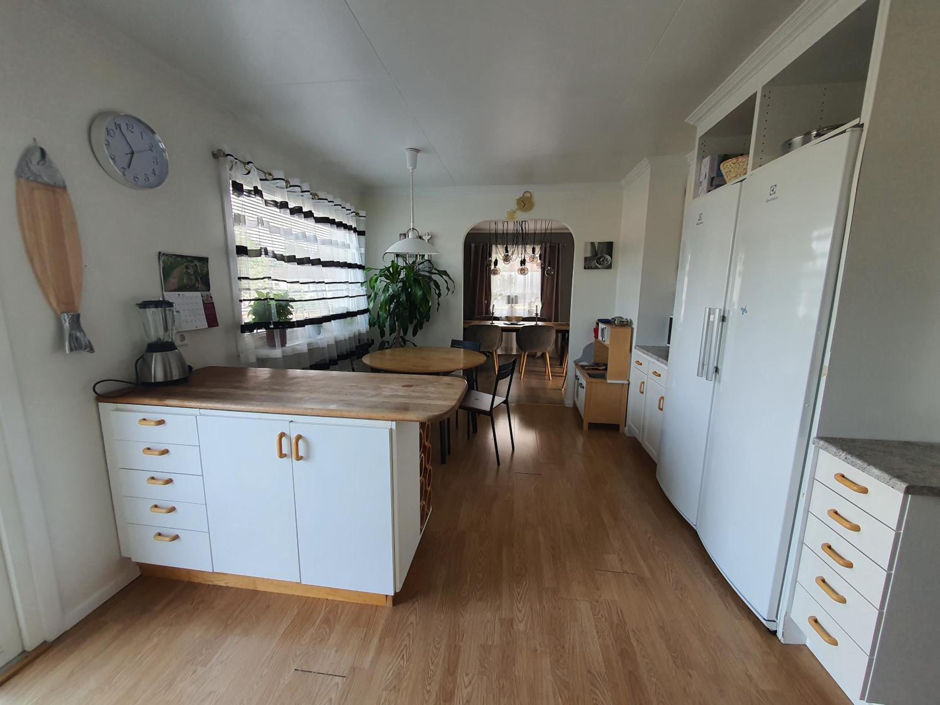 Villa for 10 persons with massage chair, sauna, billiard table and free electric vehicle station for electric cars