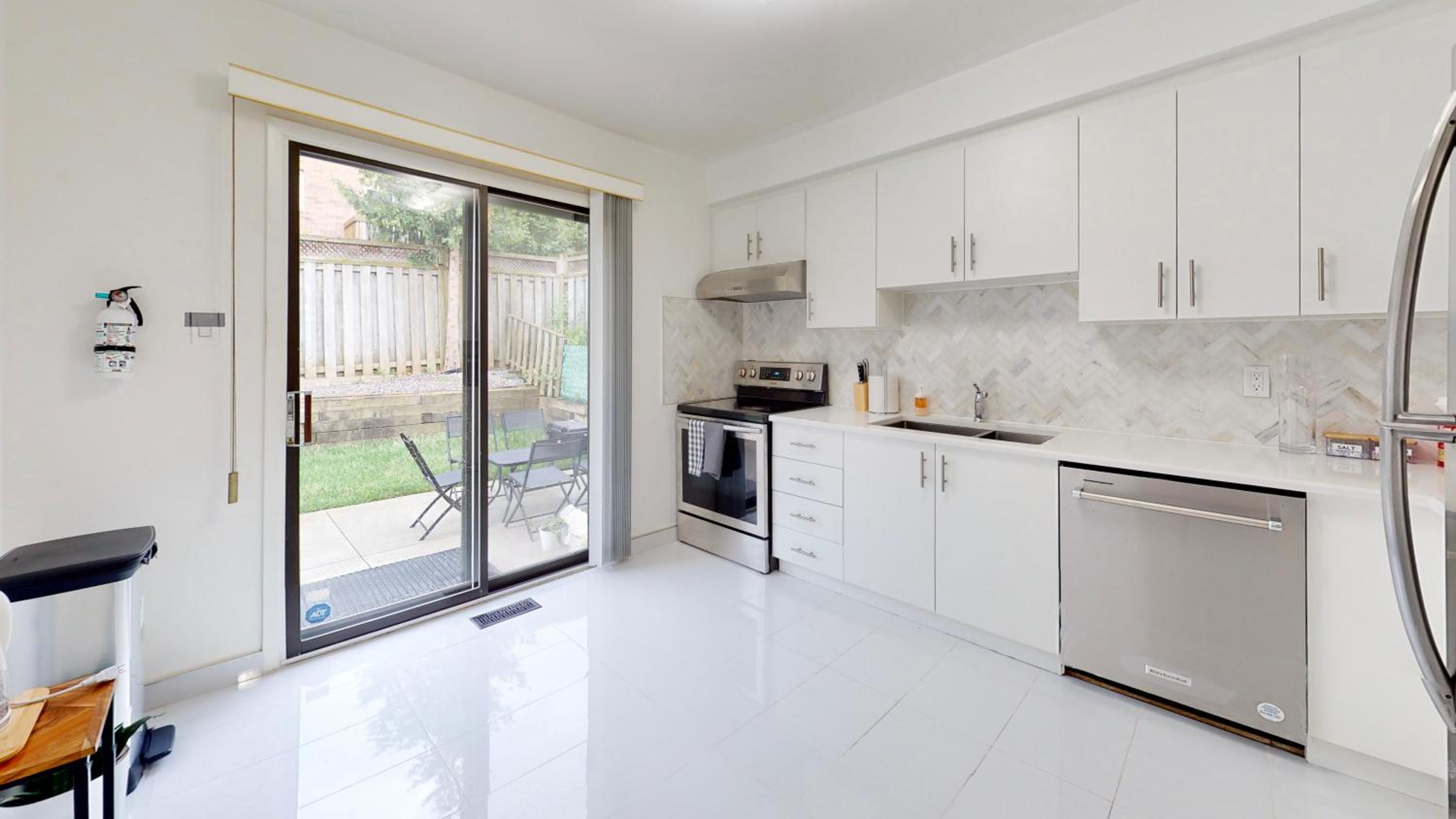 3-Bed 3-Bath Cozy Vacation House in Ajax, Greater Toronto Area, ON, Canada