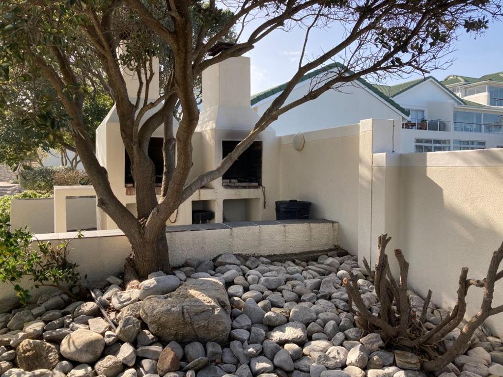 29@Whale Rock Estate view 4