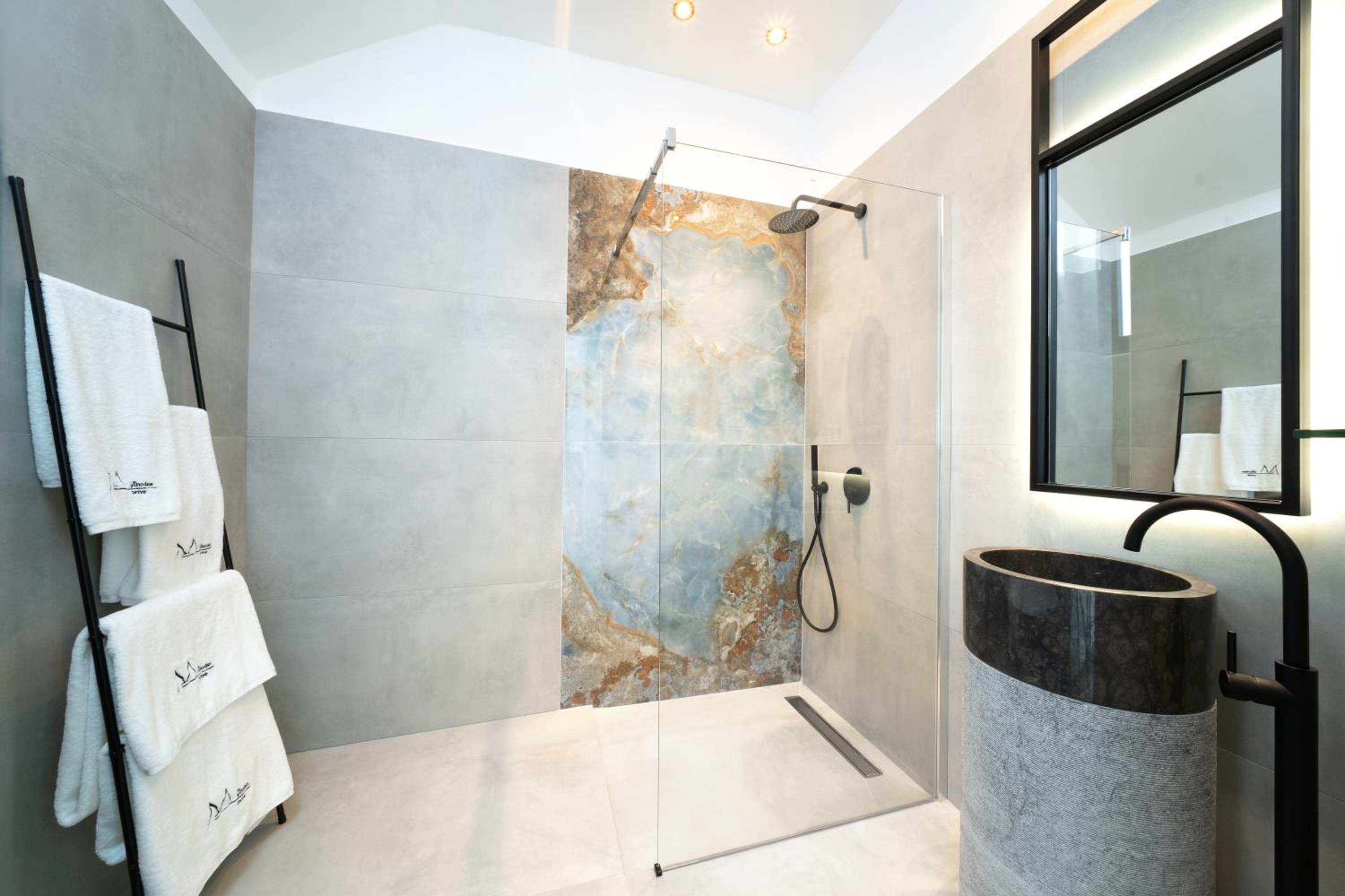 Mythodea Prive Luxury Suites