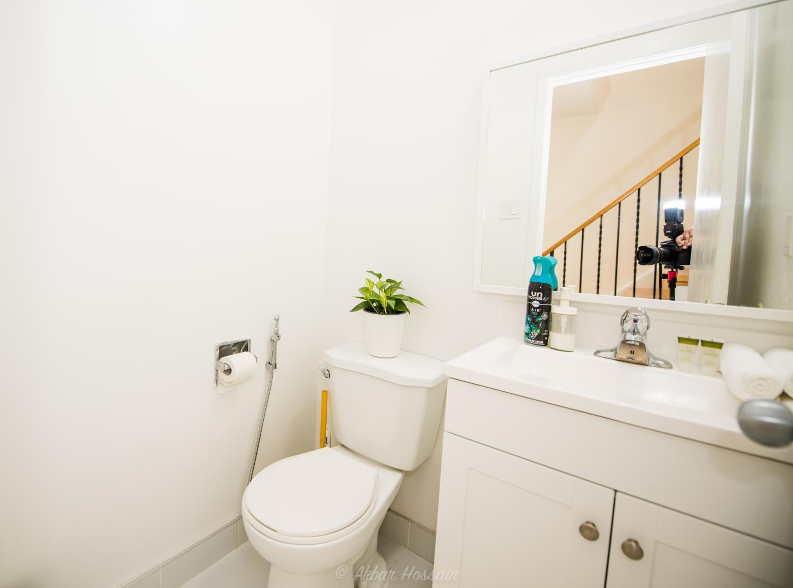 3-Bed 3-Bath Cozy Vacation House in Ajax, Greater Toronto Area, ON, Canada