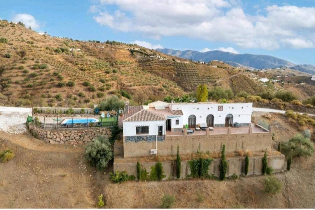 Casa la viña de la tireta