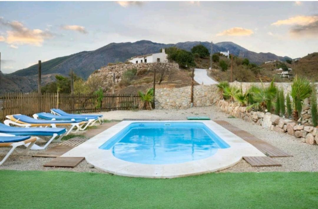 Casa la viña de la tireta
