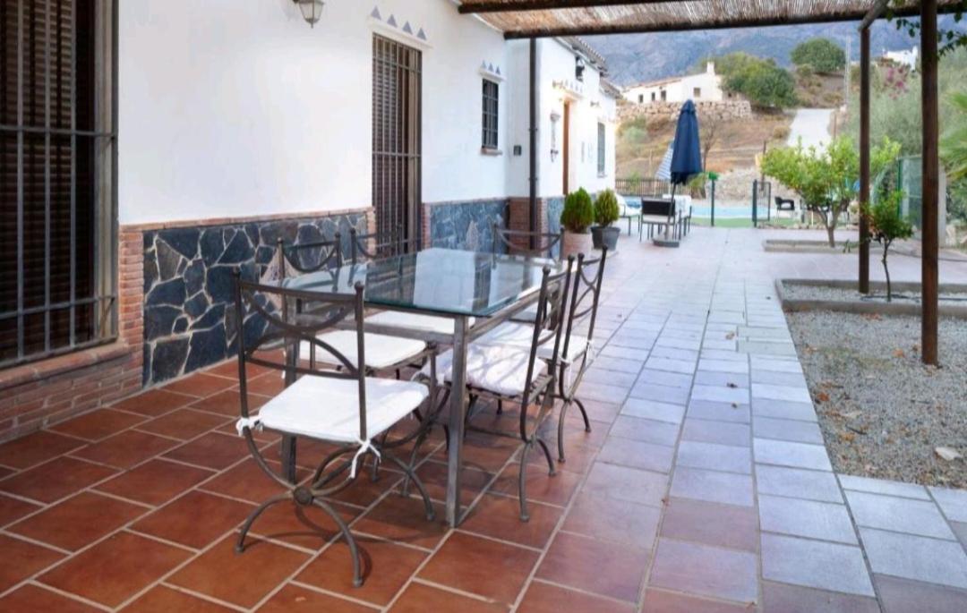 Casa la viña de la tireta
