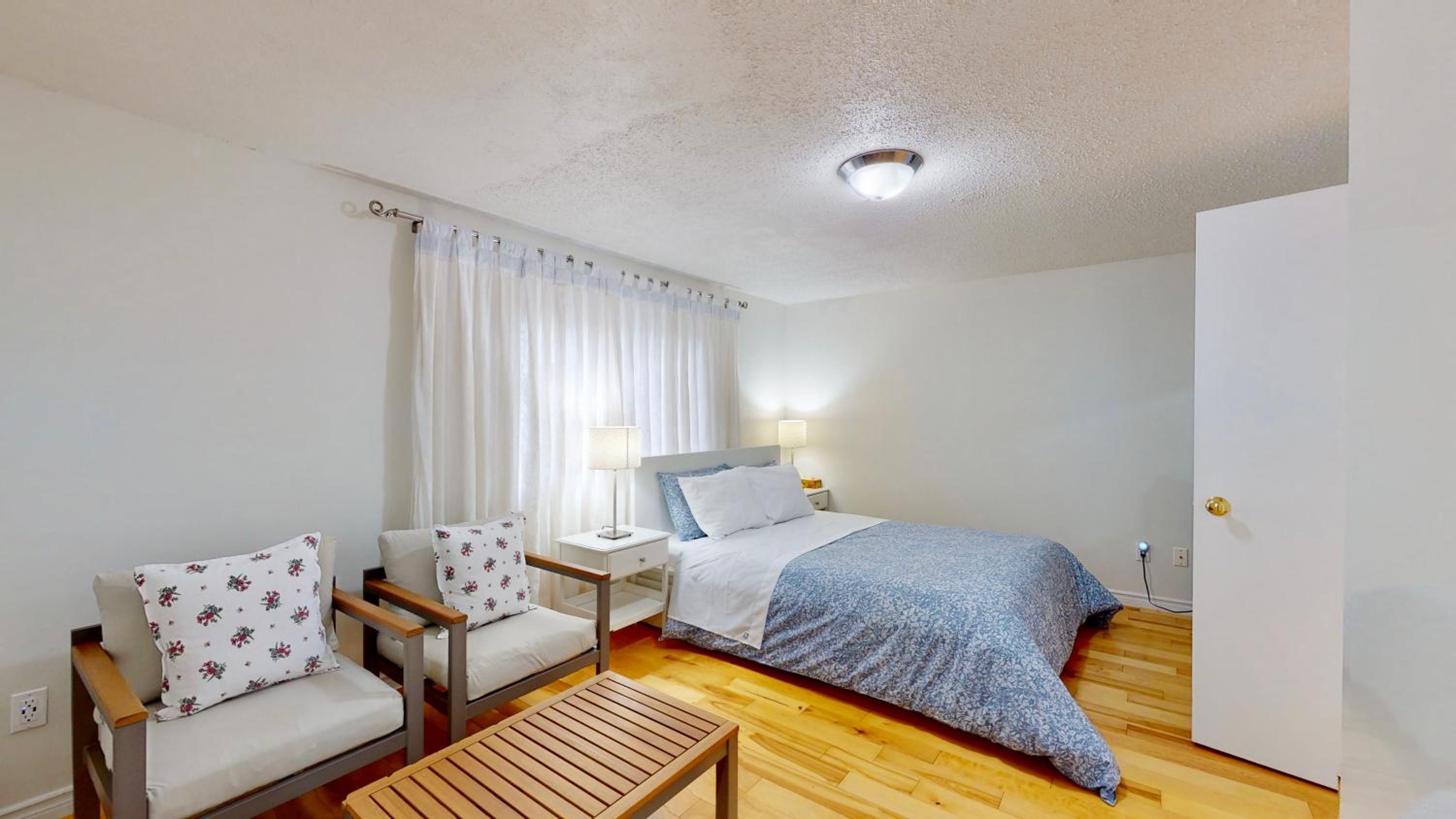 3-Bed 3-Bath Cozy Vacation House in Ajax, Greater Toronto Area, ON, Canada