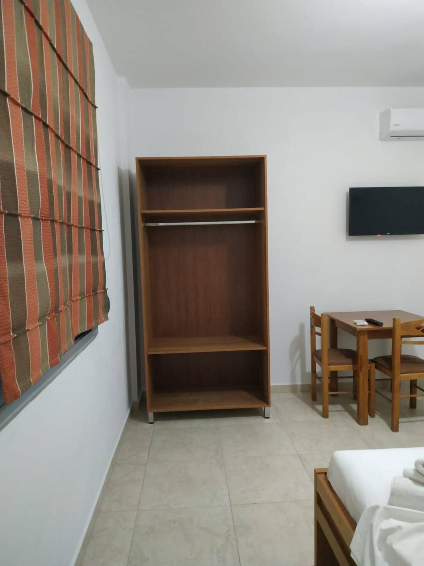 River Bridge private room