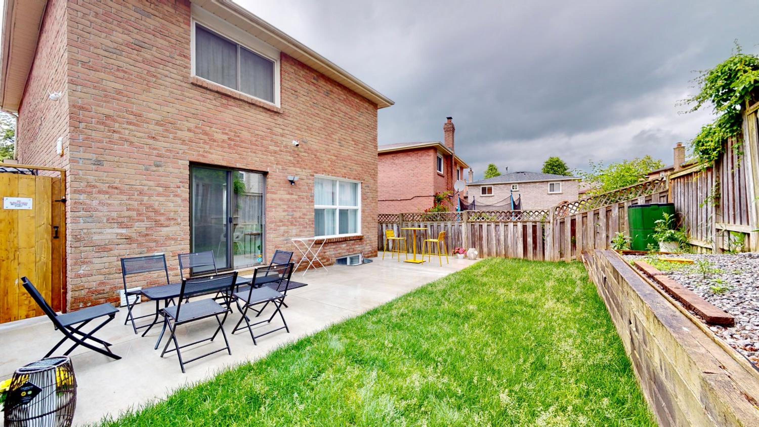 3-Bed 3-Bath Cozy Vacation House in Ajax, Greater Toronto Area, ON, Canada