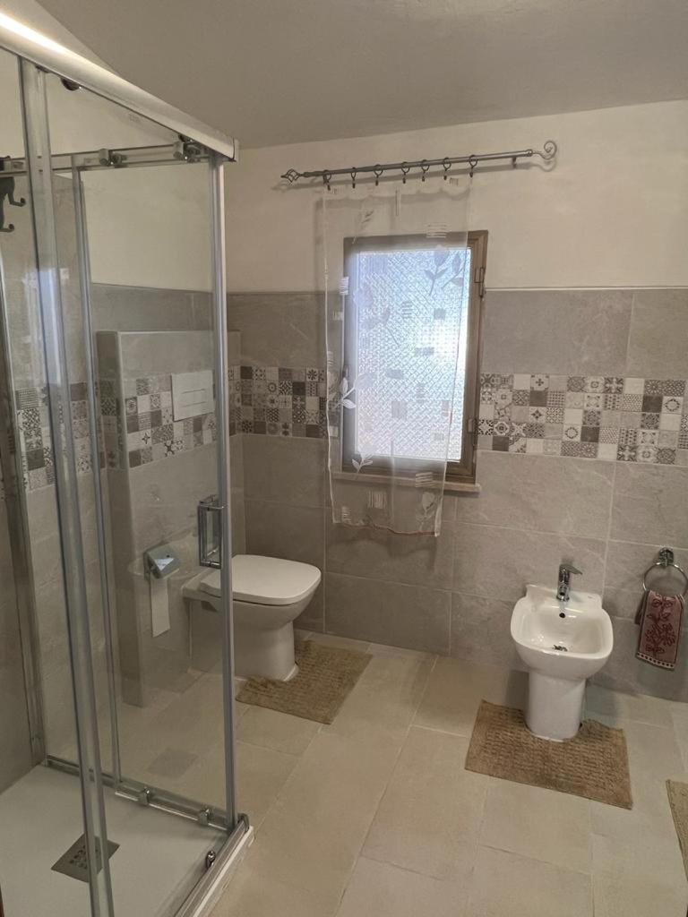 Casa cinzia en Iglesias — bathroom