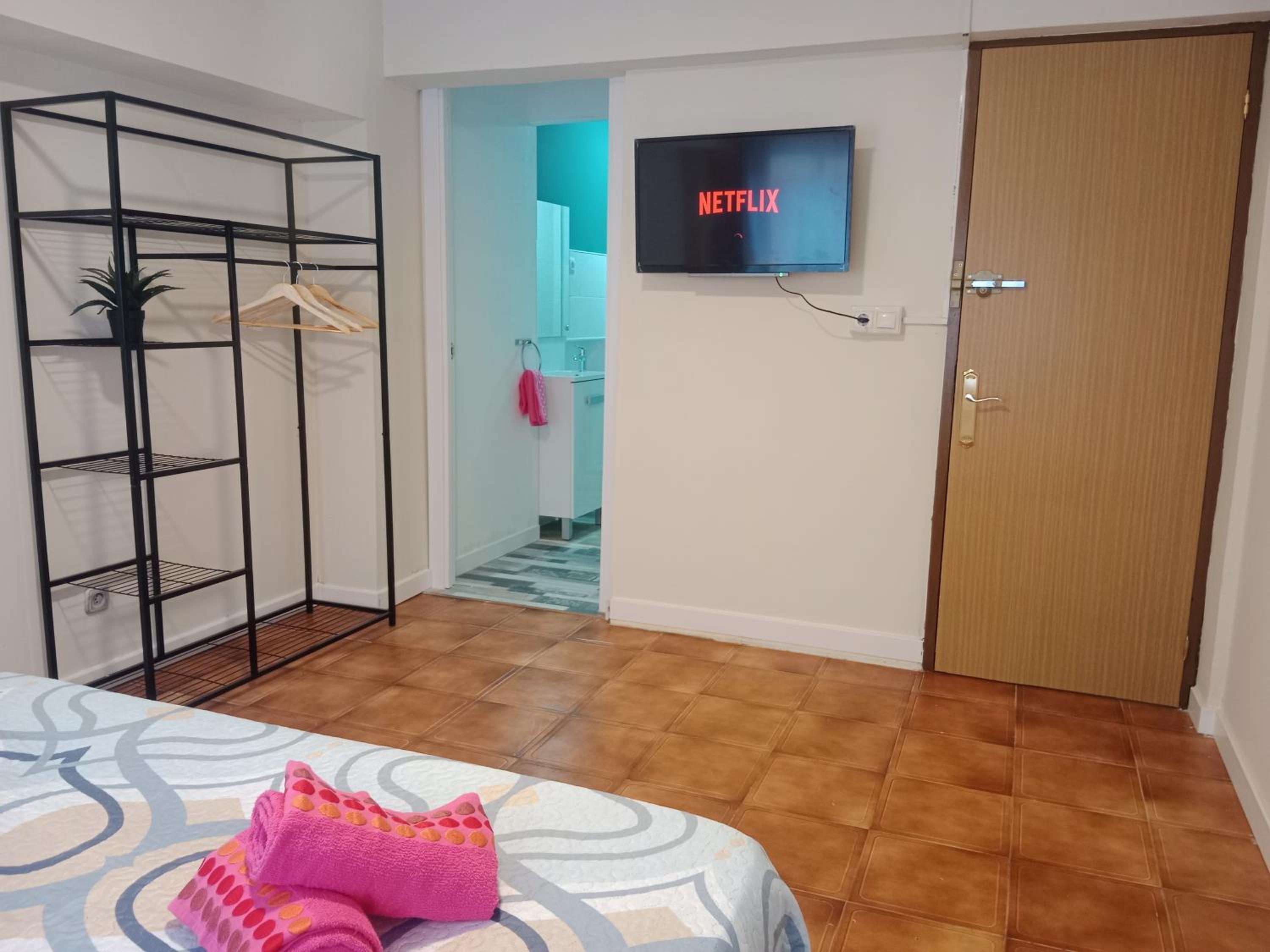 Santander Vacations - AMRoom - Santander - Property Image 3