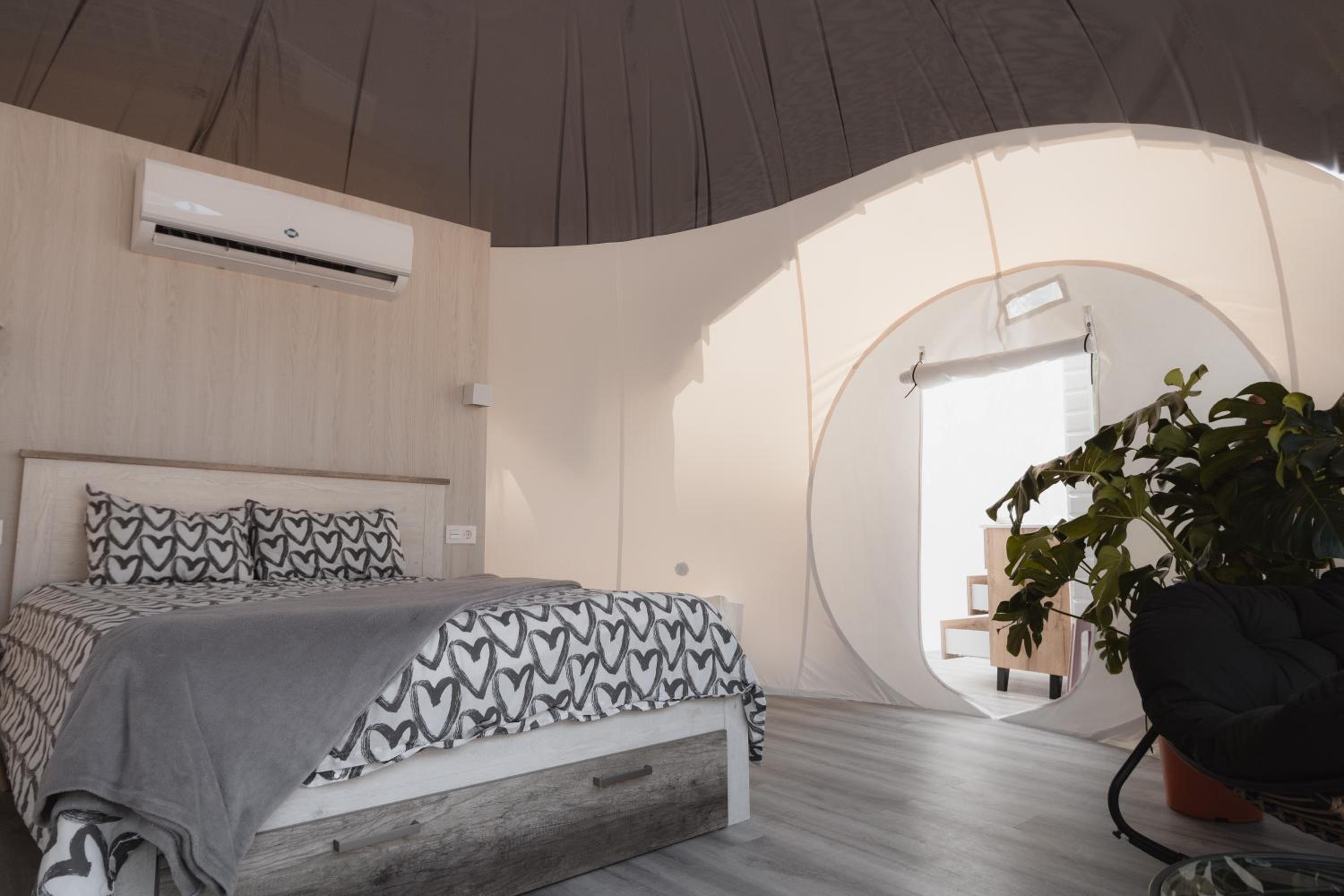 Fuente del Lobo Glamping & Bungalows - Adults Only