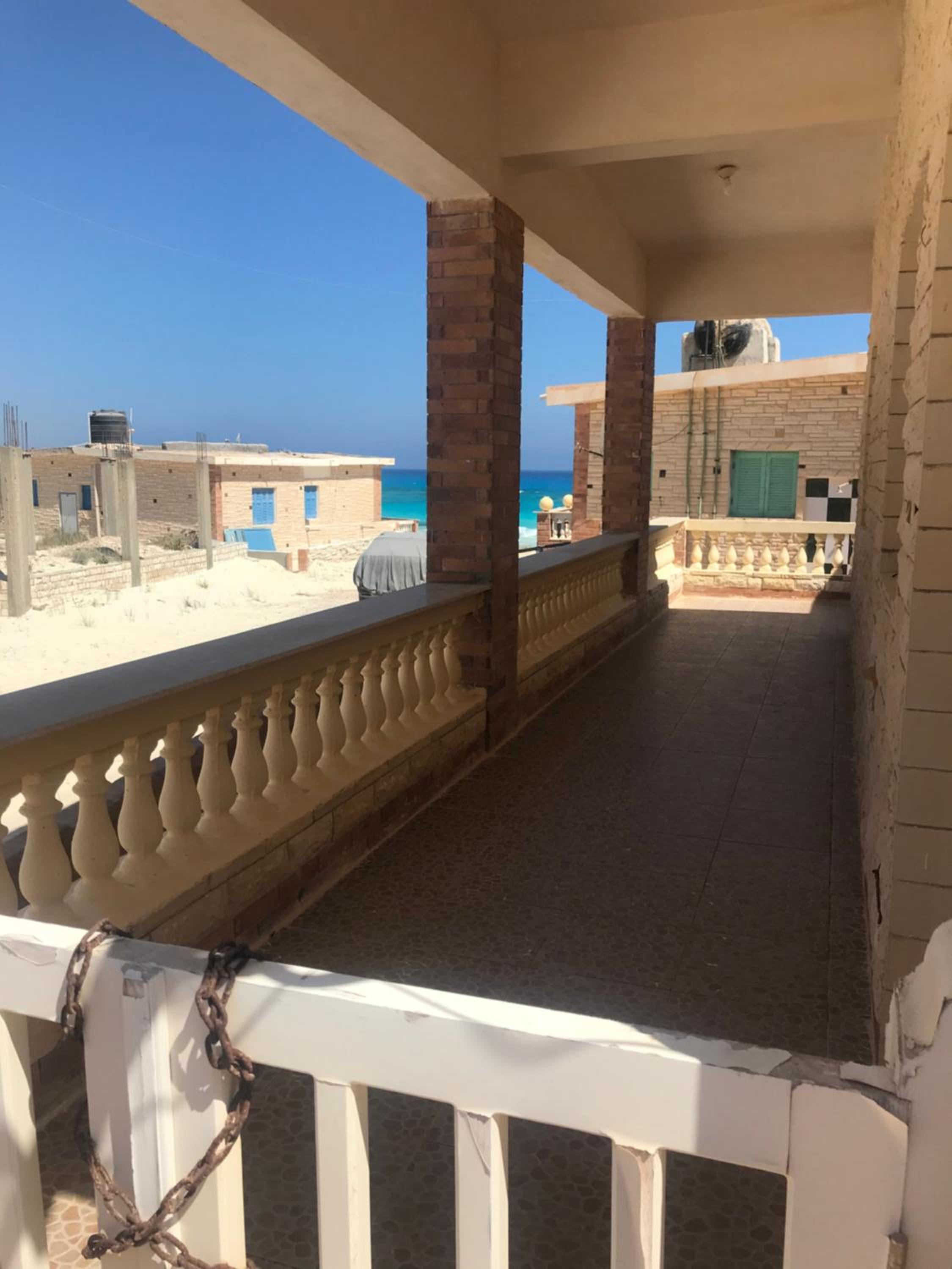 Beautiful chalet in matrouh steps to beach