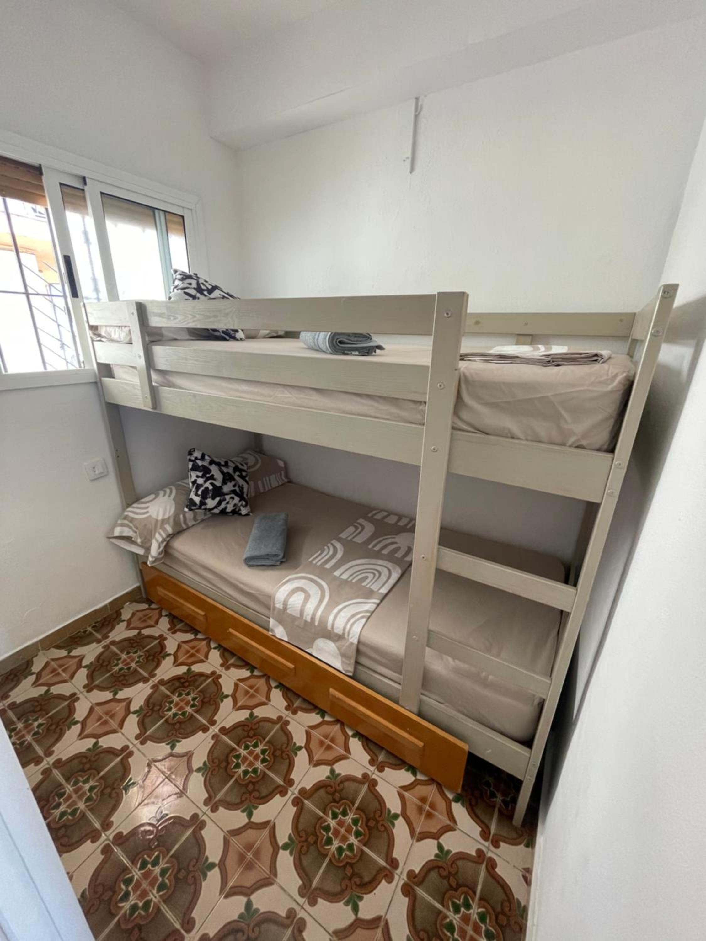 NICE APARTAMEN - Image 4