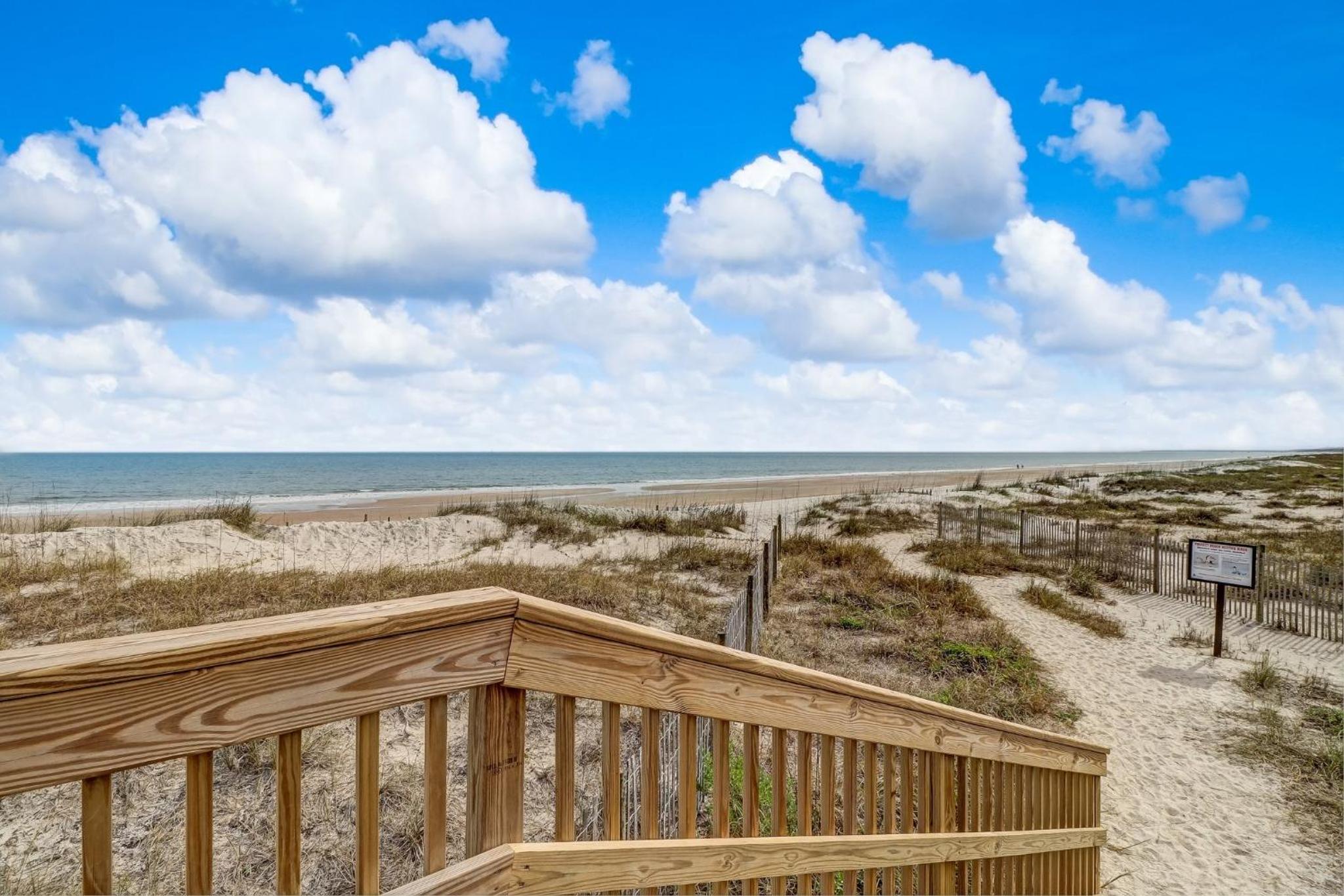 DogFriendly Beachwood Condo view 4