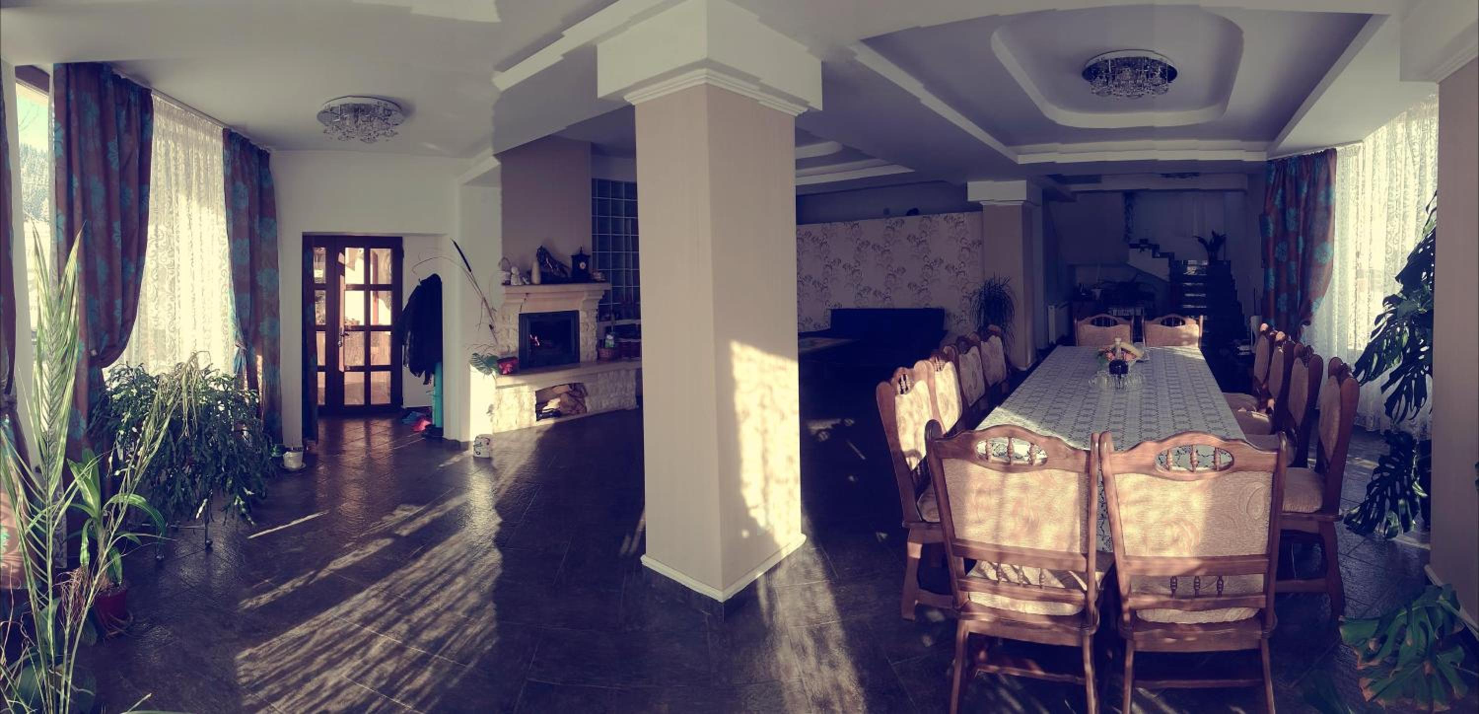 PENSIUNEA LUXURY