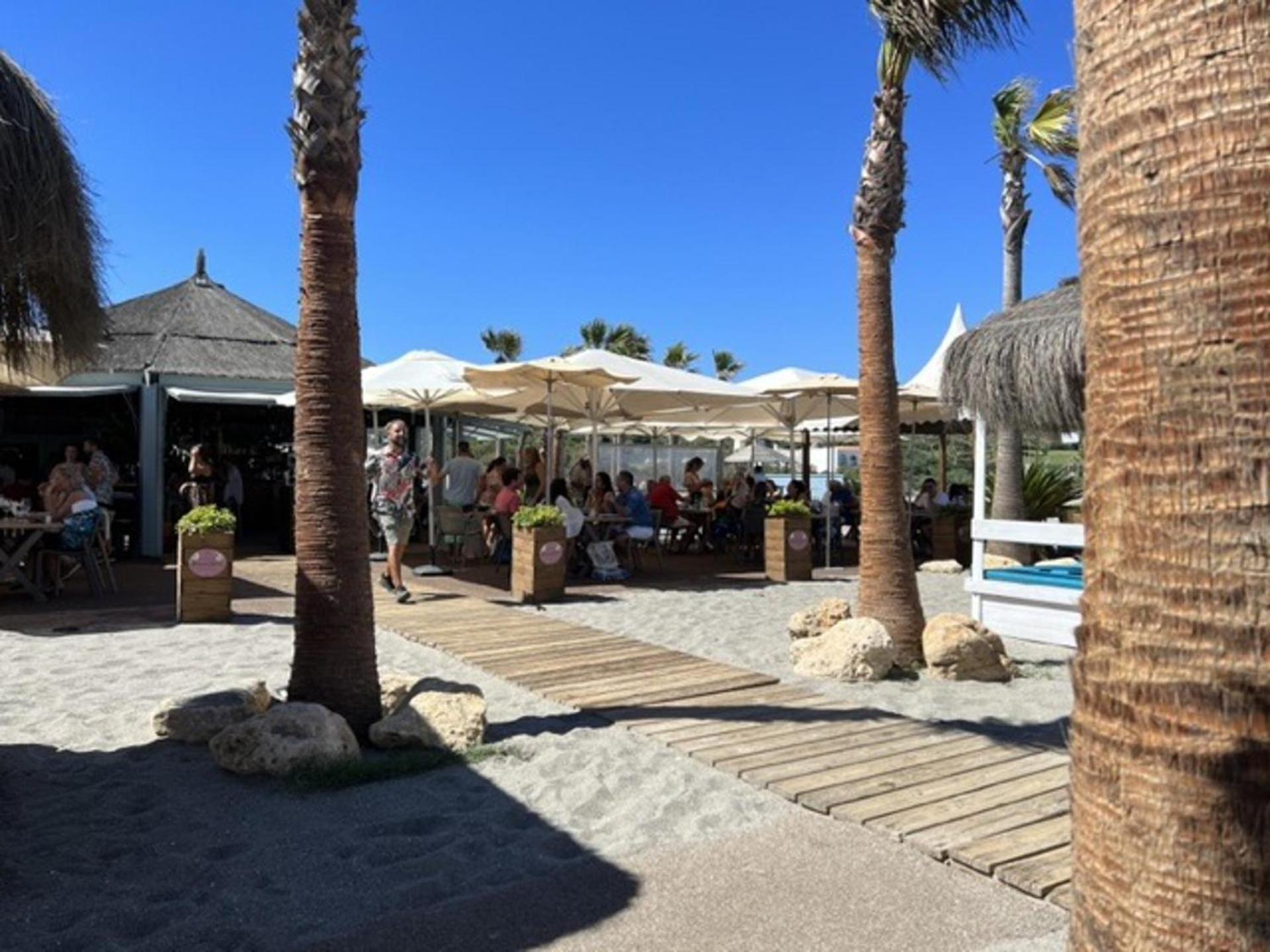 Luxury Villa in perfect location with sea views