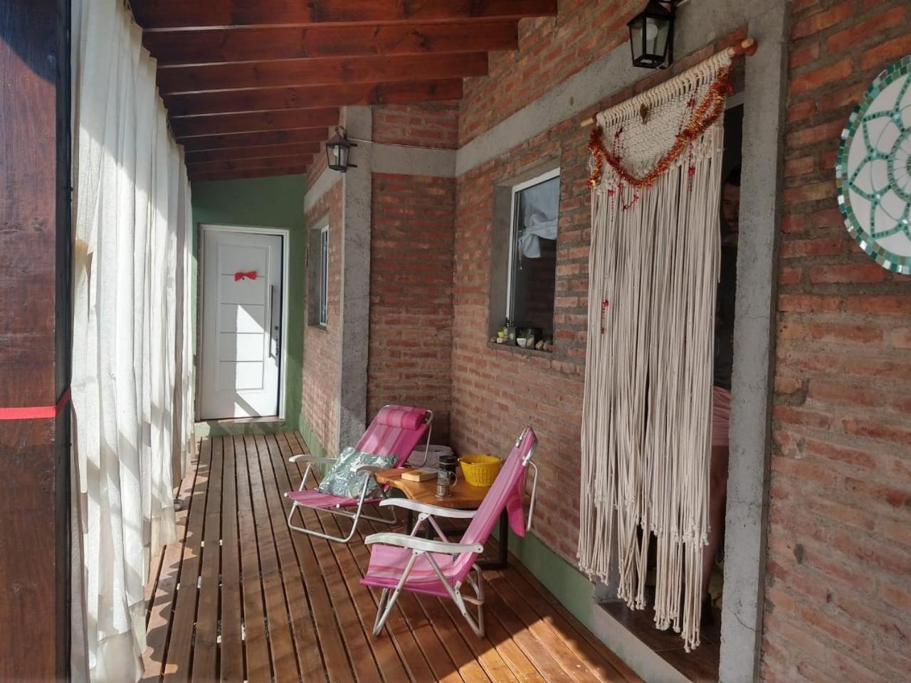Abrazados Suites del Valle