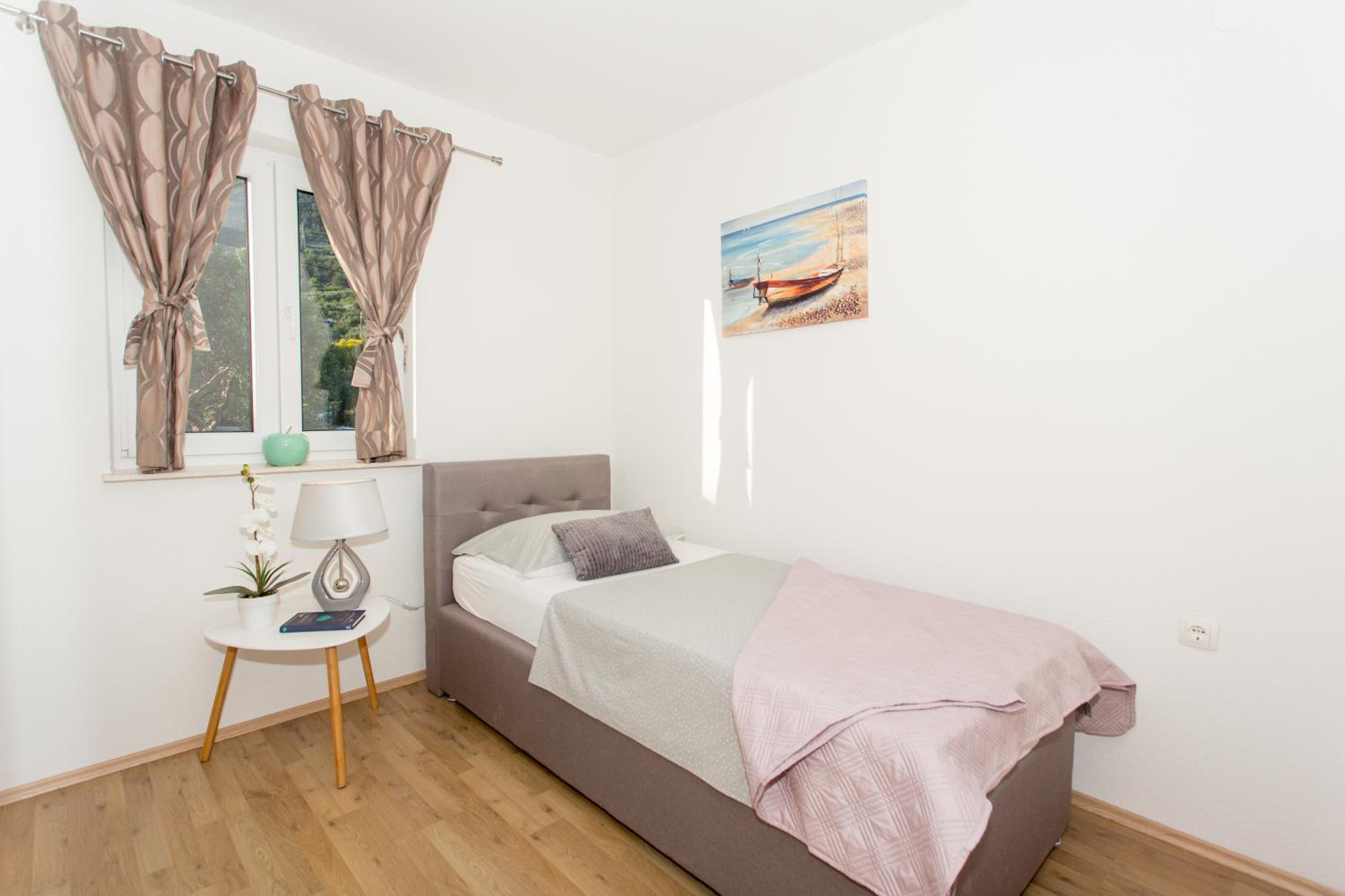 Luxury apartment,heated pool,football court,playground