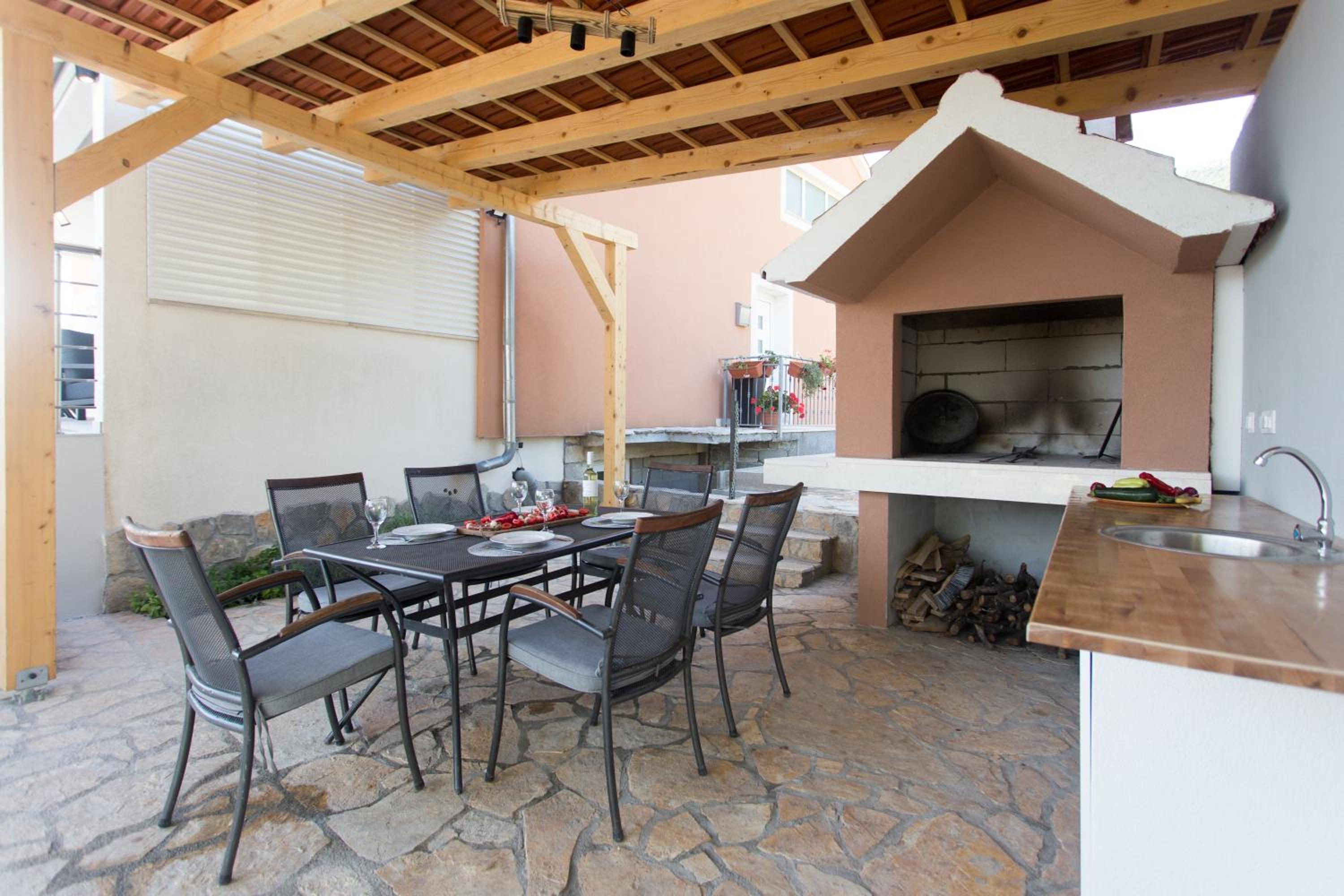 Luxury apartment,heated pool,football court,playground
