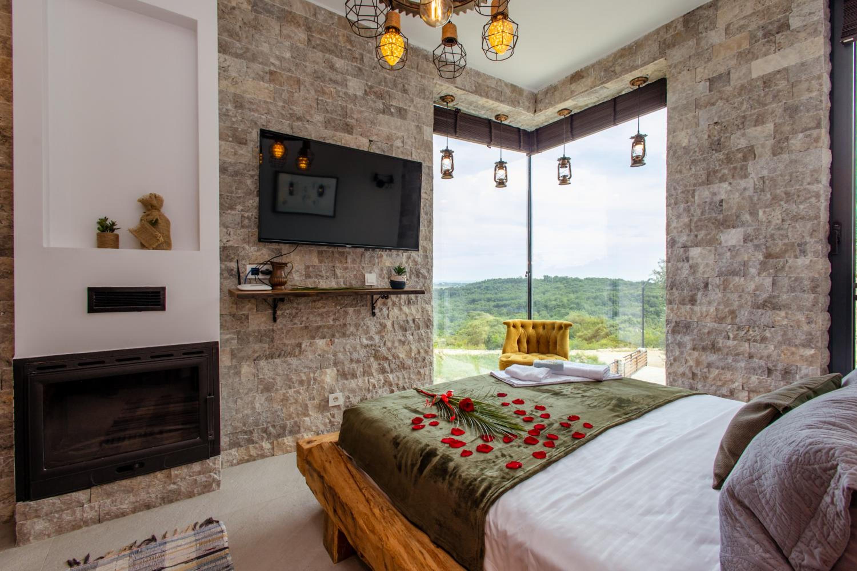 COUNTRYSIDE VILLA photo 2