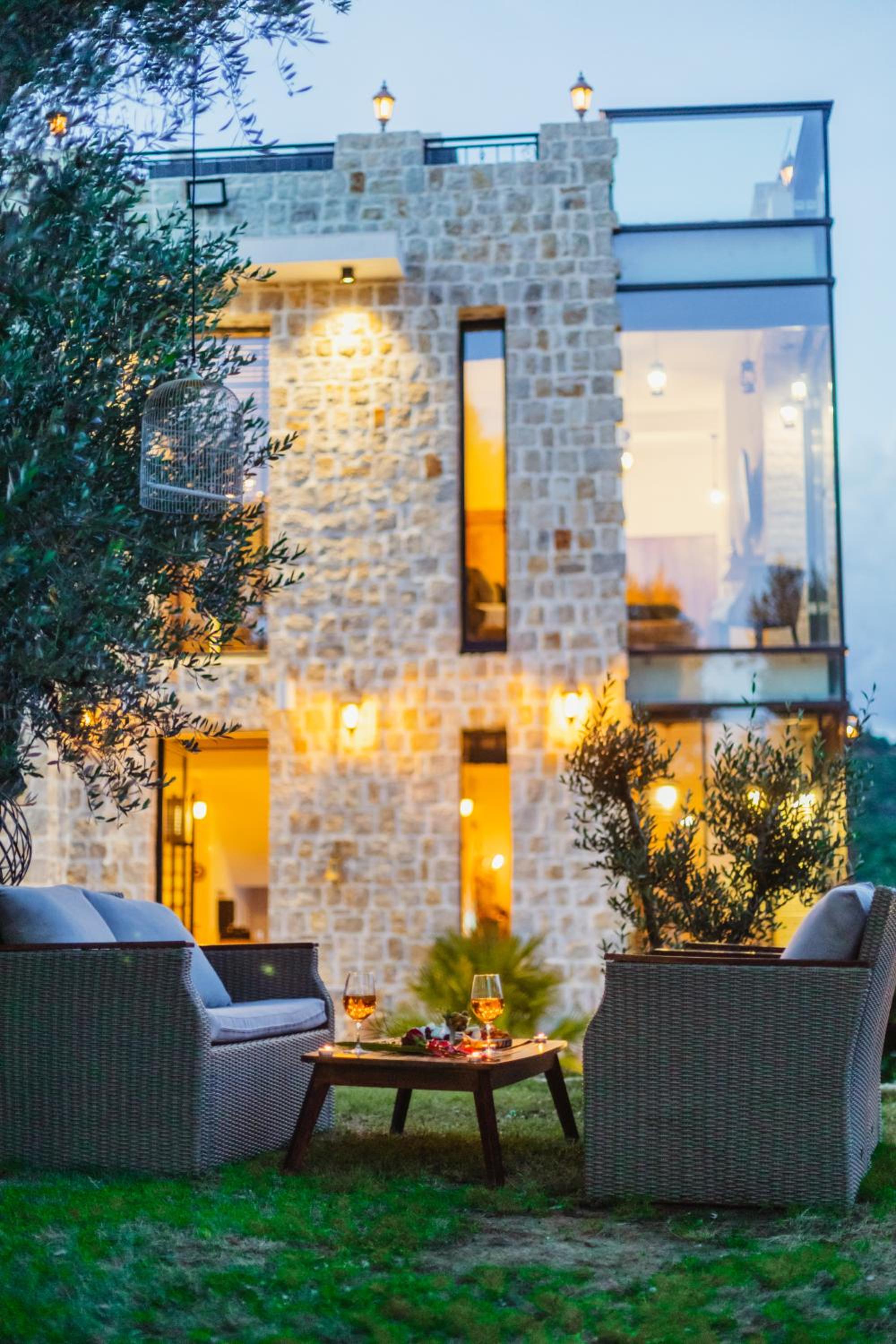 COUNTRYSIDE VILLA