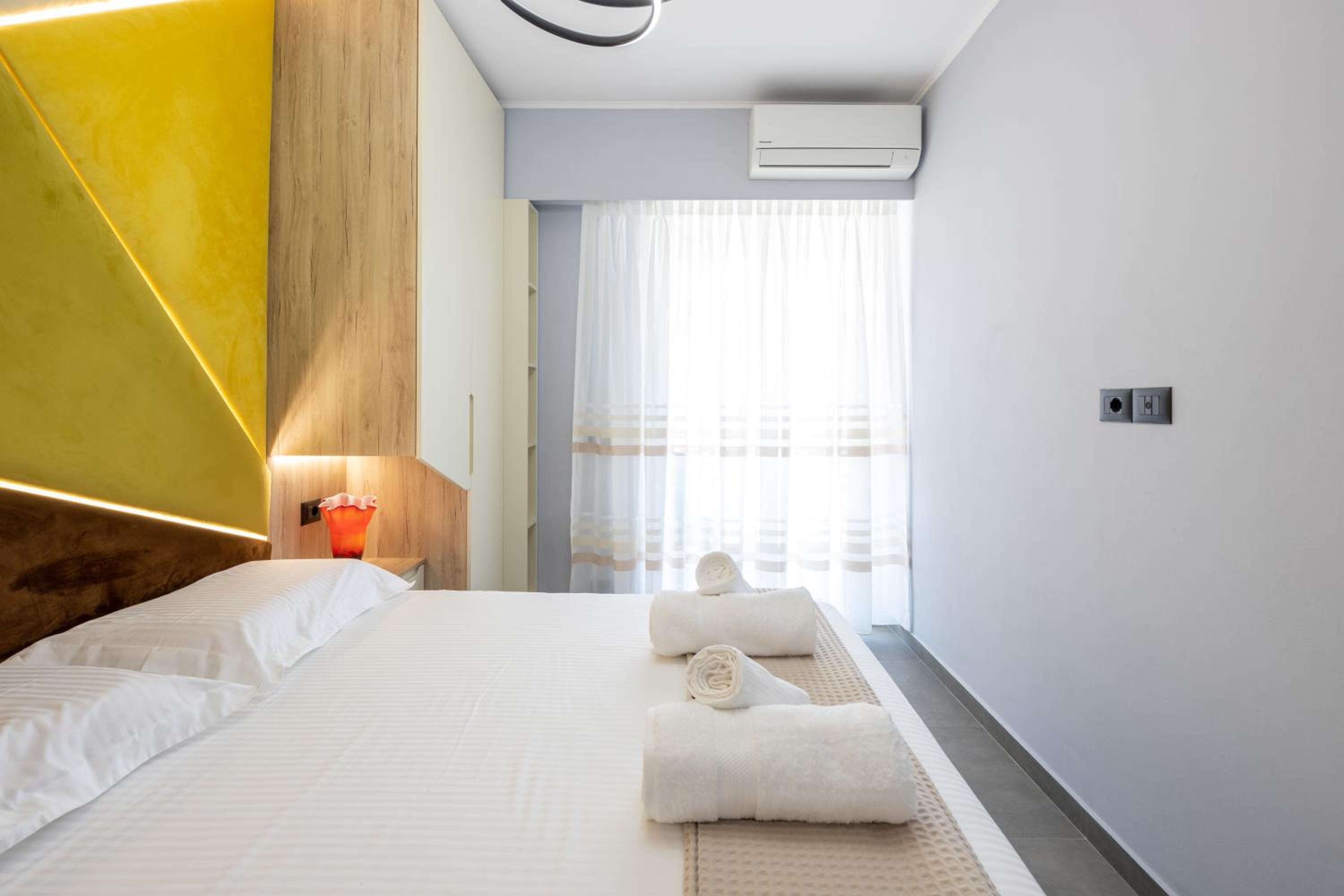 The view2-‘FREE PARKING’ photo 3