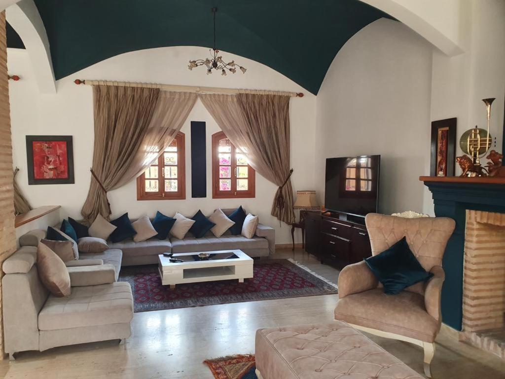 lounge