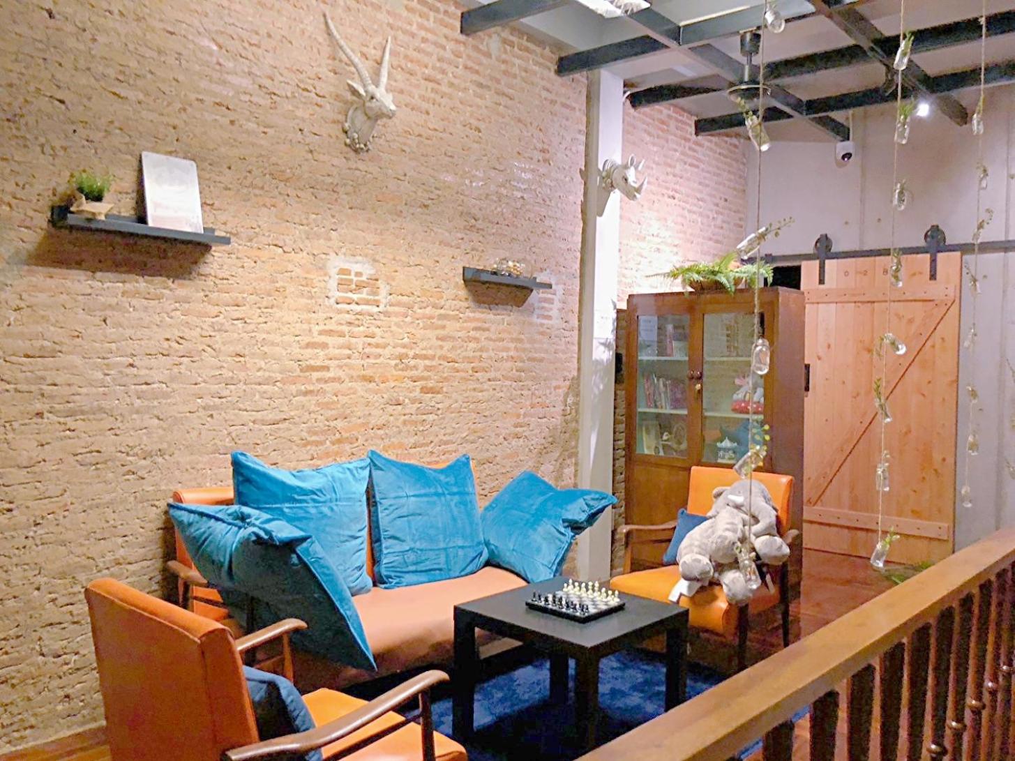 MEEMAW'S House Hostel