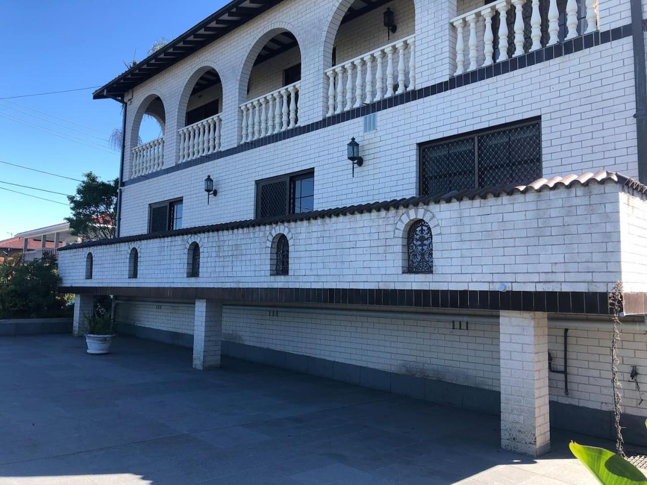 悉尼Killara Luxurious 8BR House 360 degree view