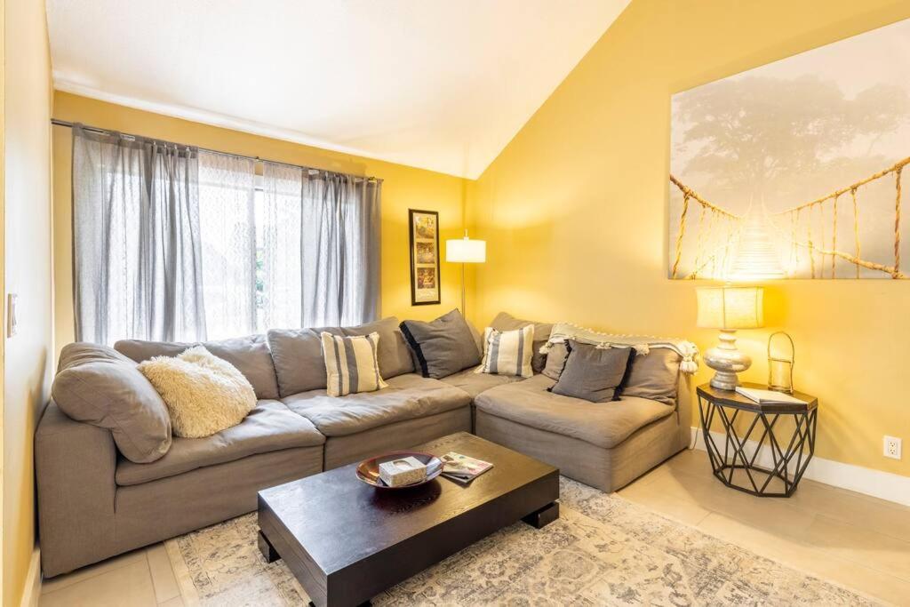 Charming townhome w/ private backyard  fire pit - Property Image 19