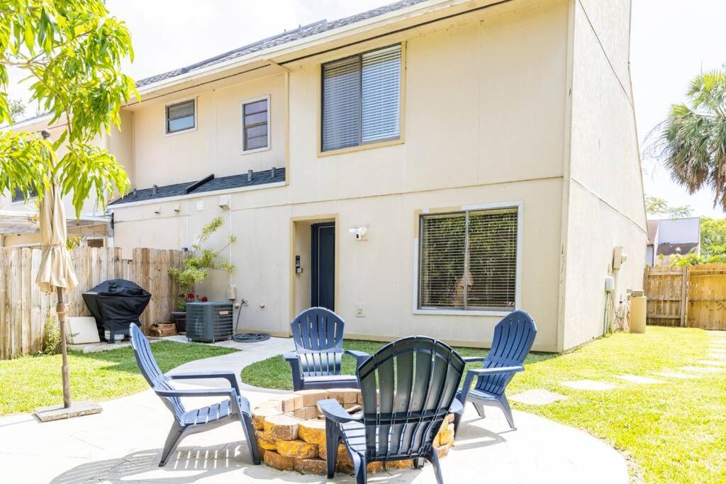 Charming townhome w/ private backyard  fire pit - Property Image 3