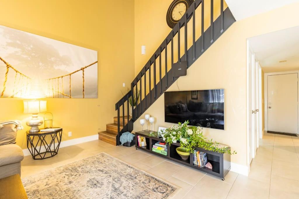 Charming townhome w/ private backyard  fire pit - Property Image 36