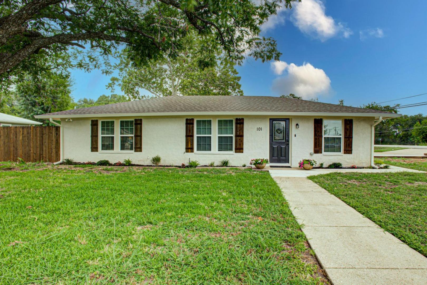 Hotel Casablanca Waco - Image 1