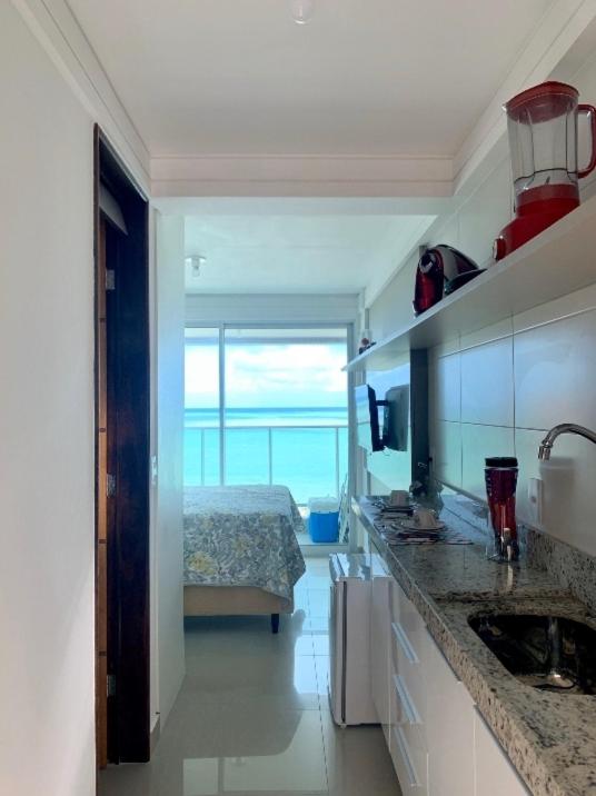 Flat maravilhosa vista beira mar de Intermares 605