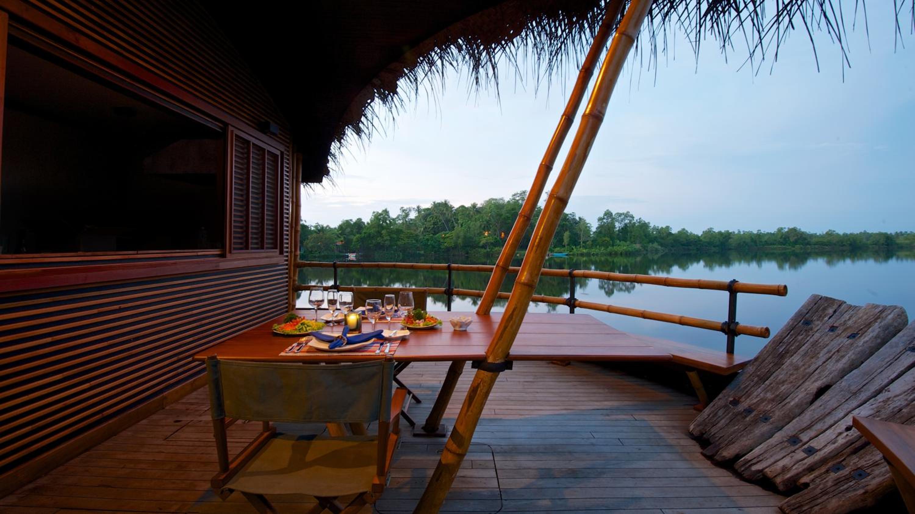 Yathra Houseboat
