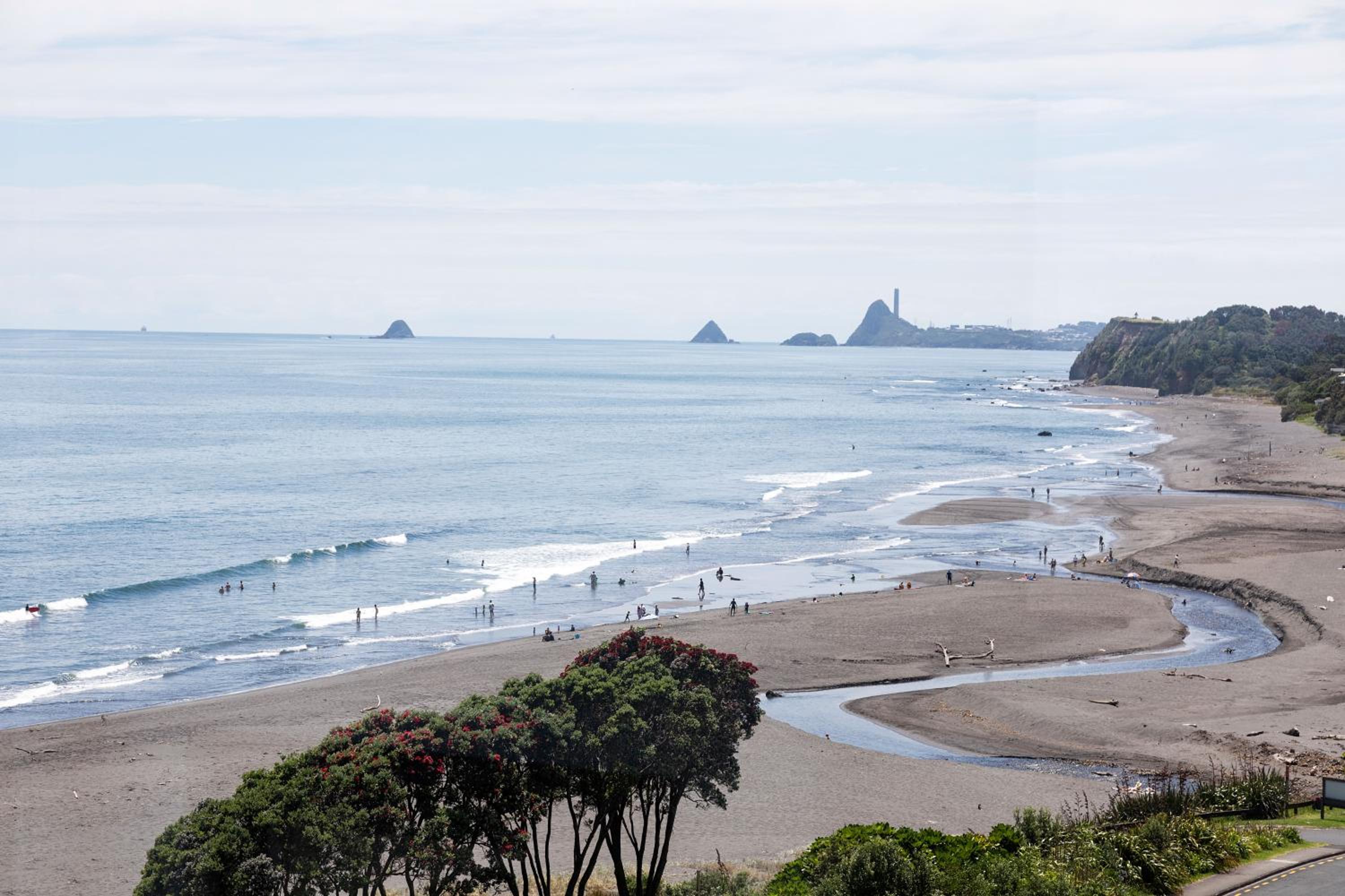 Oakura Beach Front Apartments