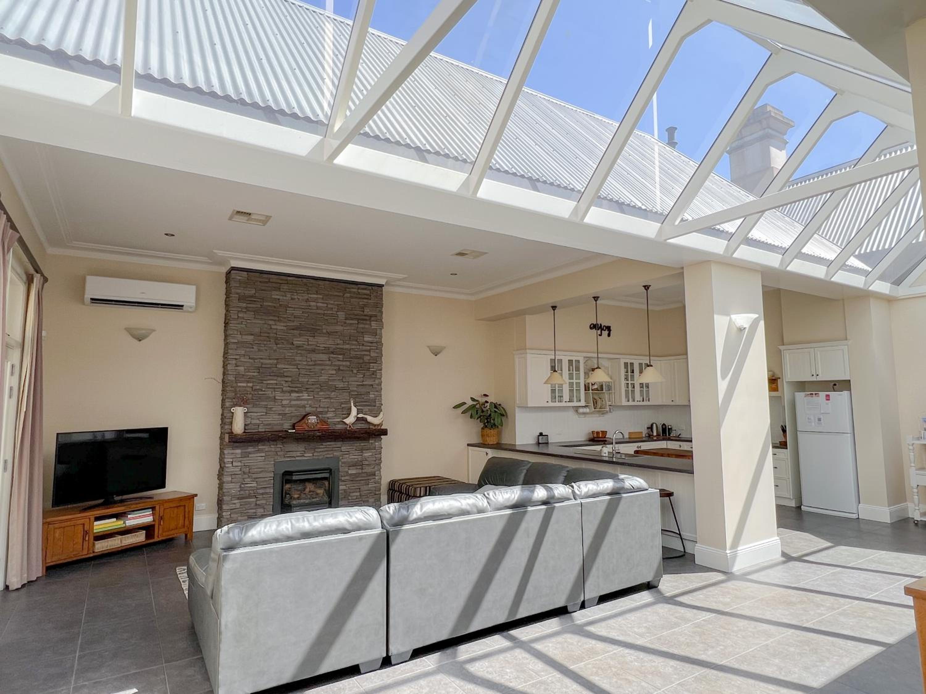 The Monarch Tumut - Luxury in the valley