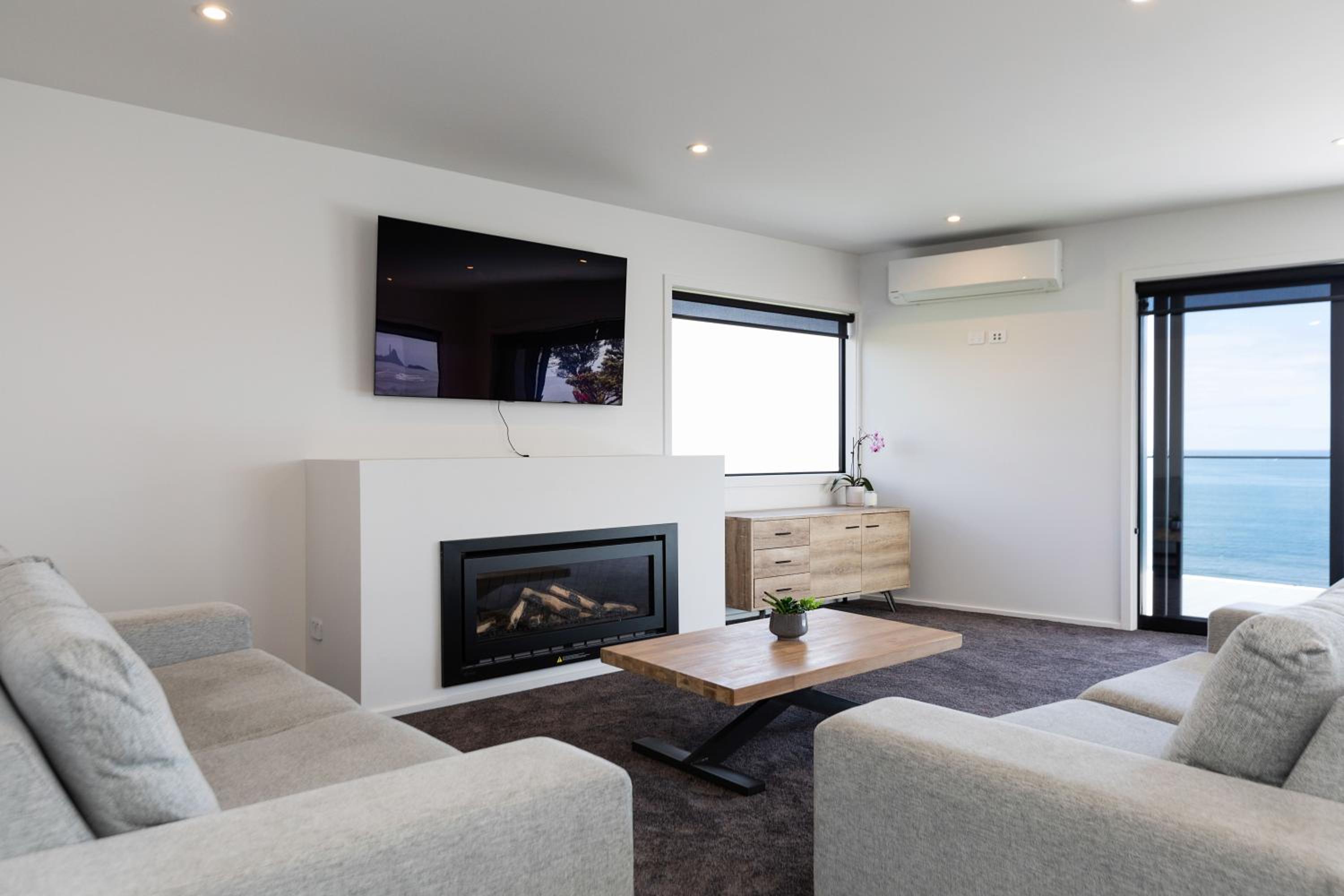 Oakura Beach Front Apartments