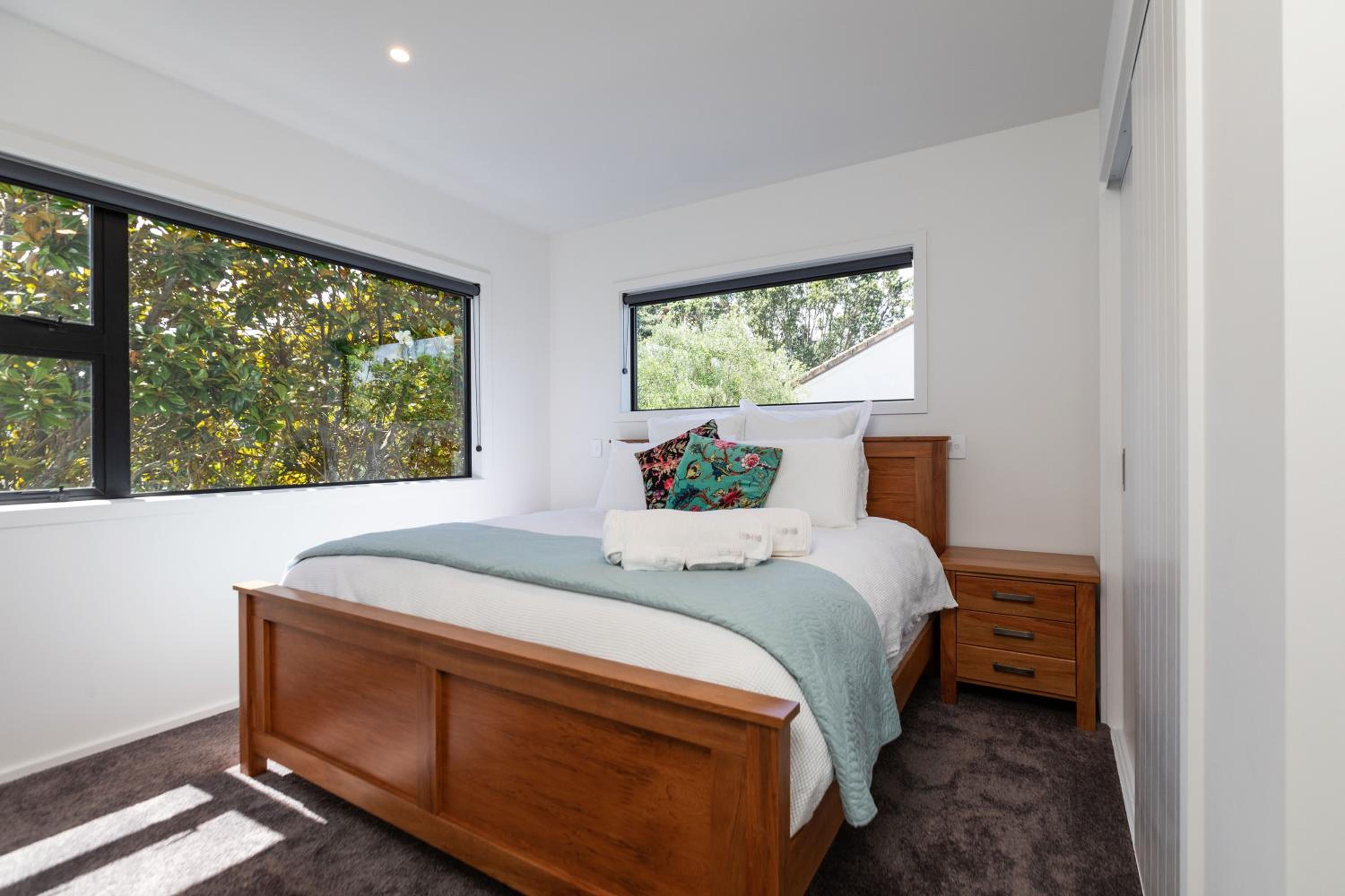 Oakura Beach Front Apartments