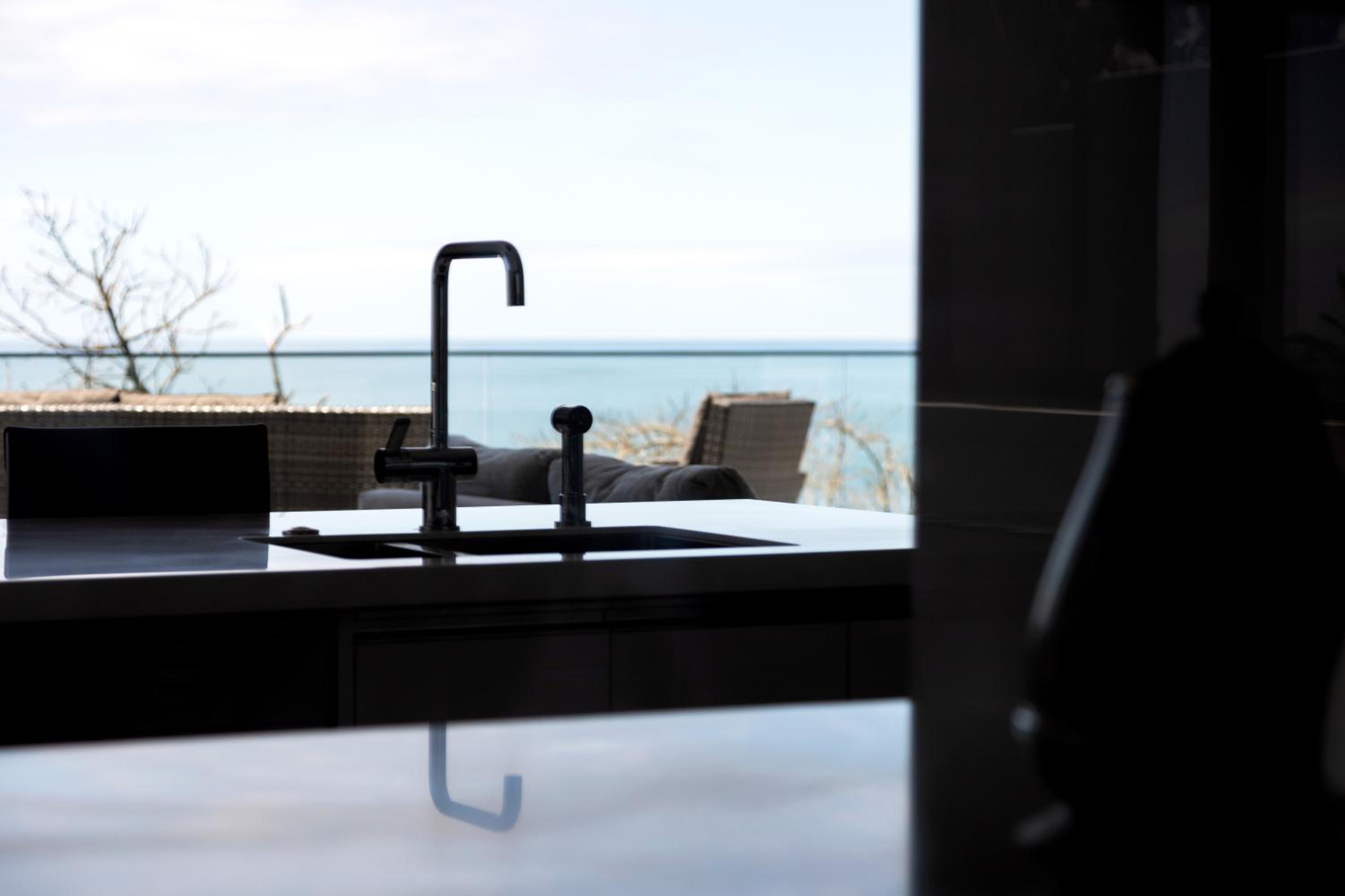Oakura Beach Front Apartments