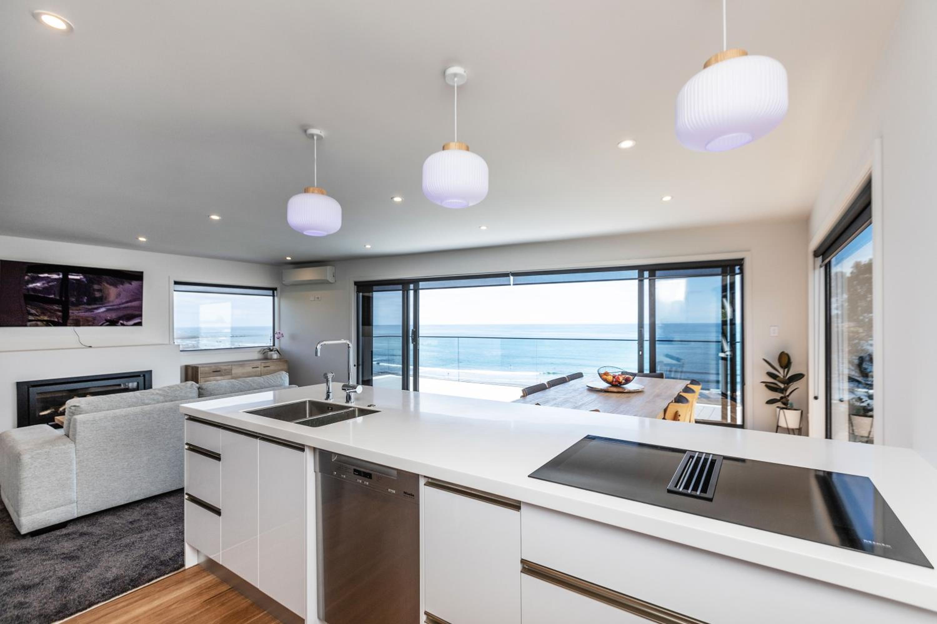 Oakura Beach Front Apartments