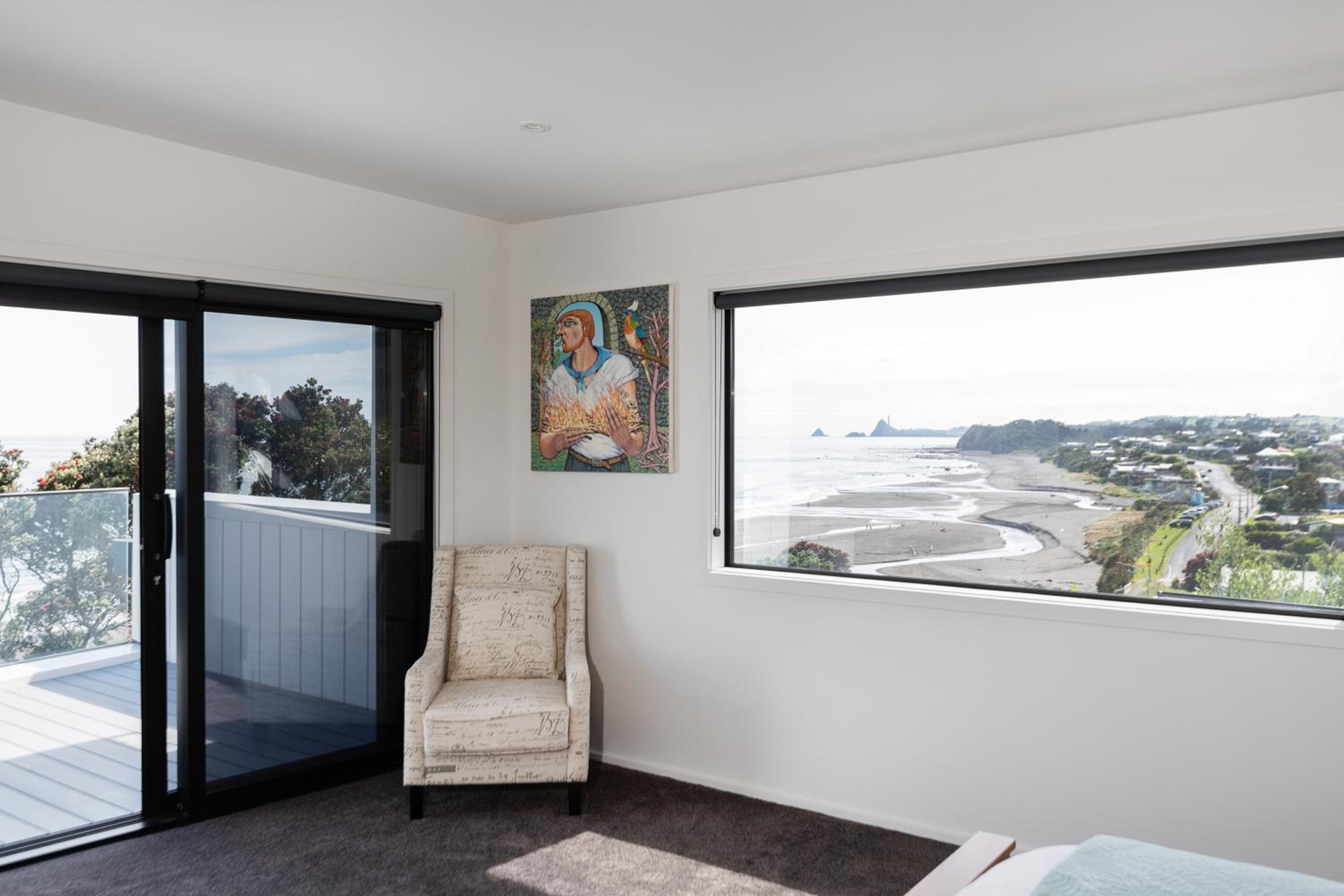Oakura Beach Front Apartments