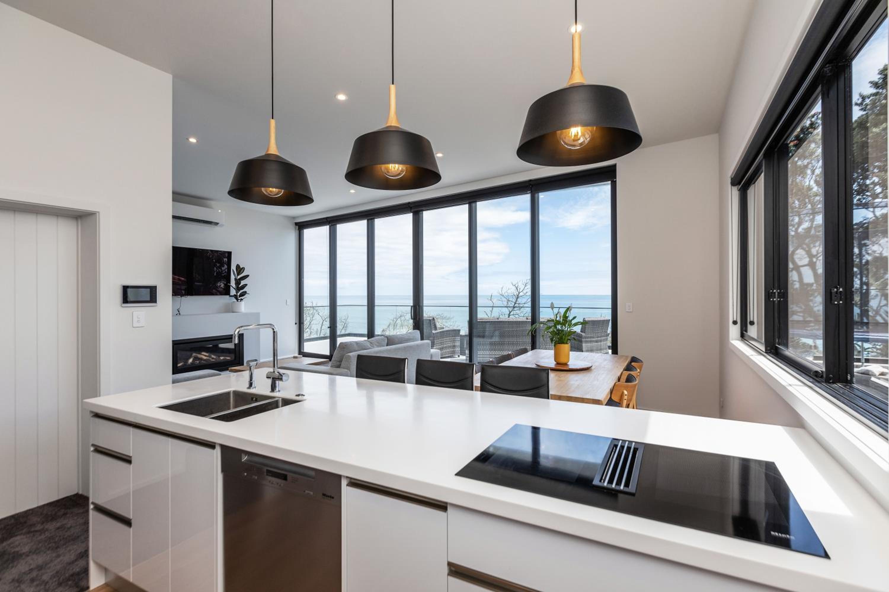 Oakura Beach Front Apartments
