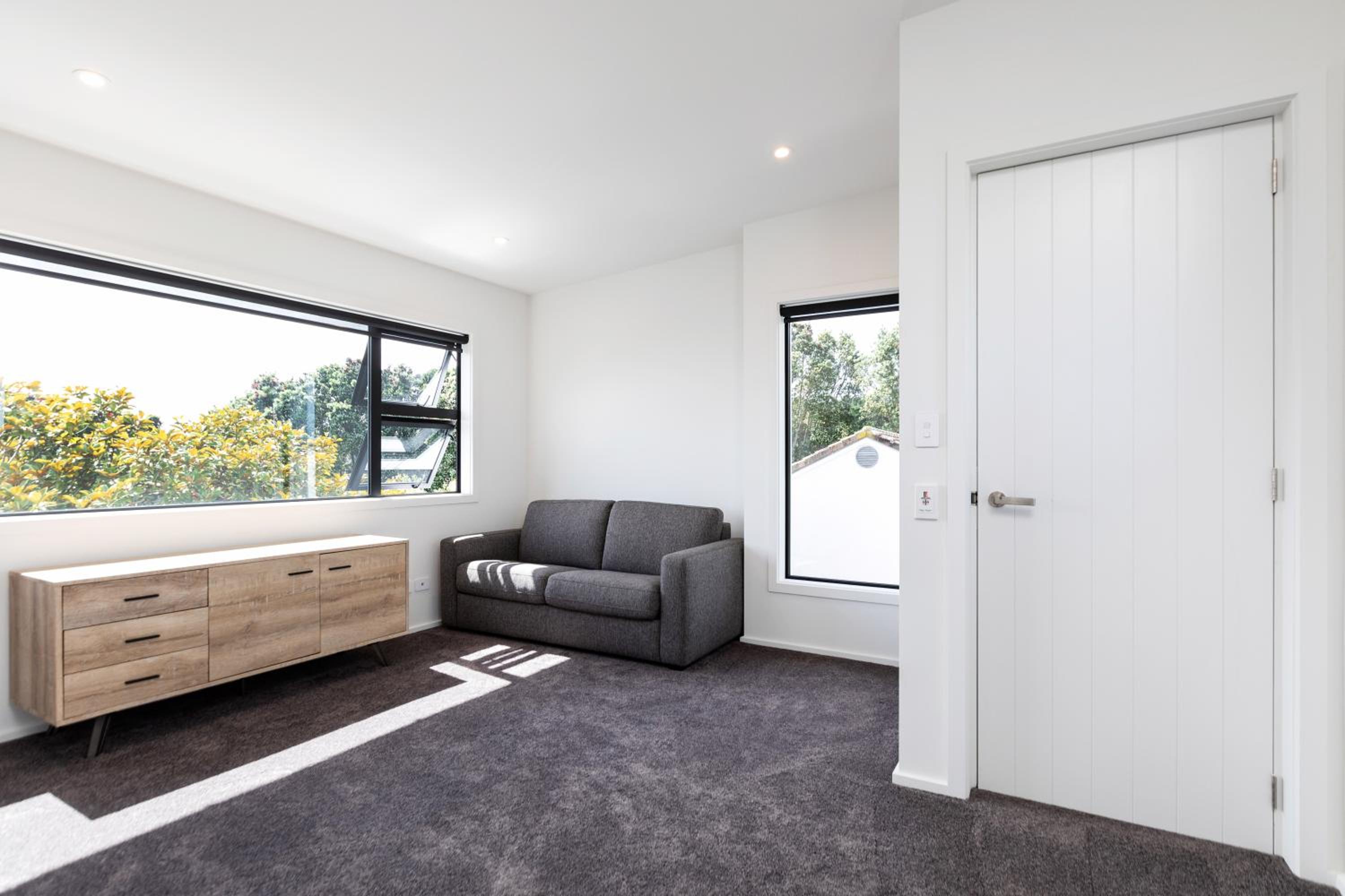 Oakura Beach Front Apartments