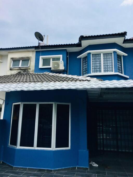 4BR Landed House Bandar Baru Bangi - All bedrooms AC, Wi-Fi photo 4