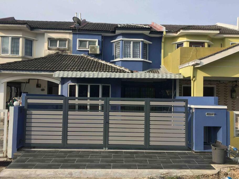4BR Landed House Bandar Baru Bangi - All bedrooms AC, Wi-Fi photo 7