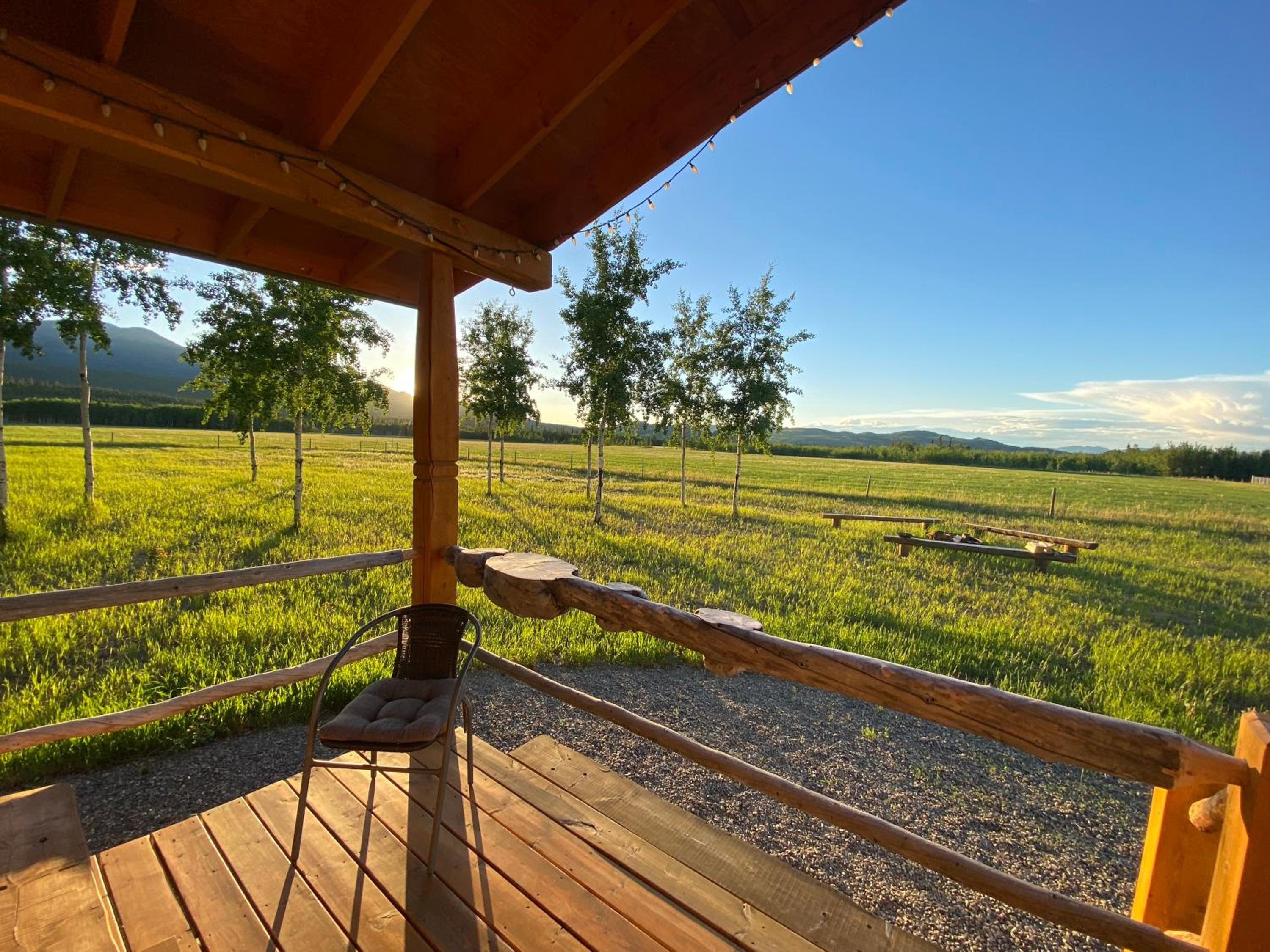Oma's and Opa's Northern Lights Viewing Cabin